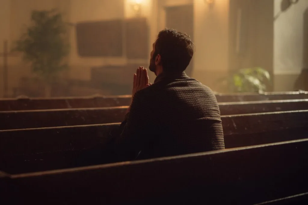 3 orações poderosas para enfrentar momentos difíceis