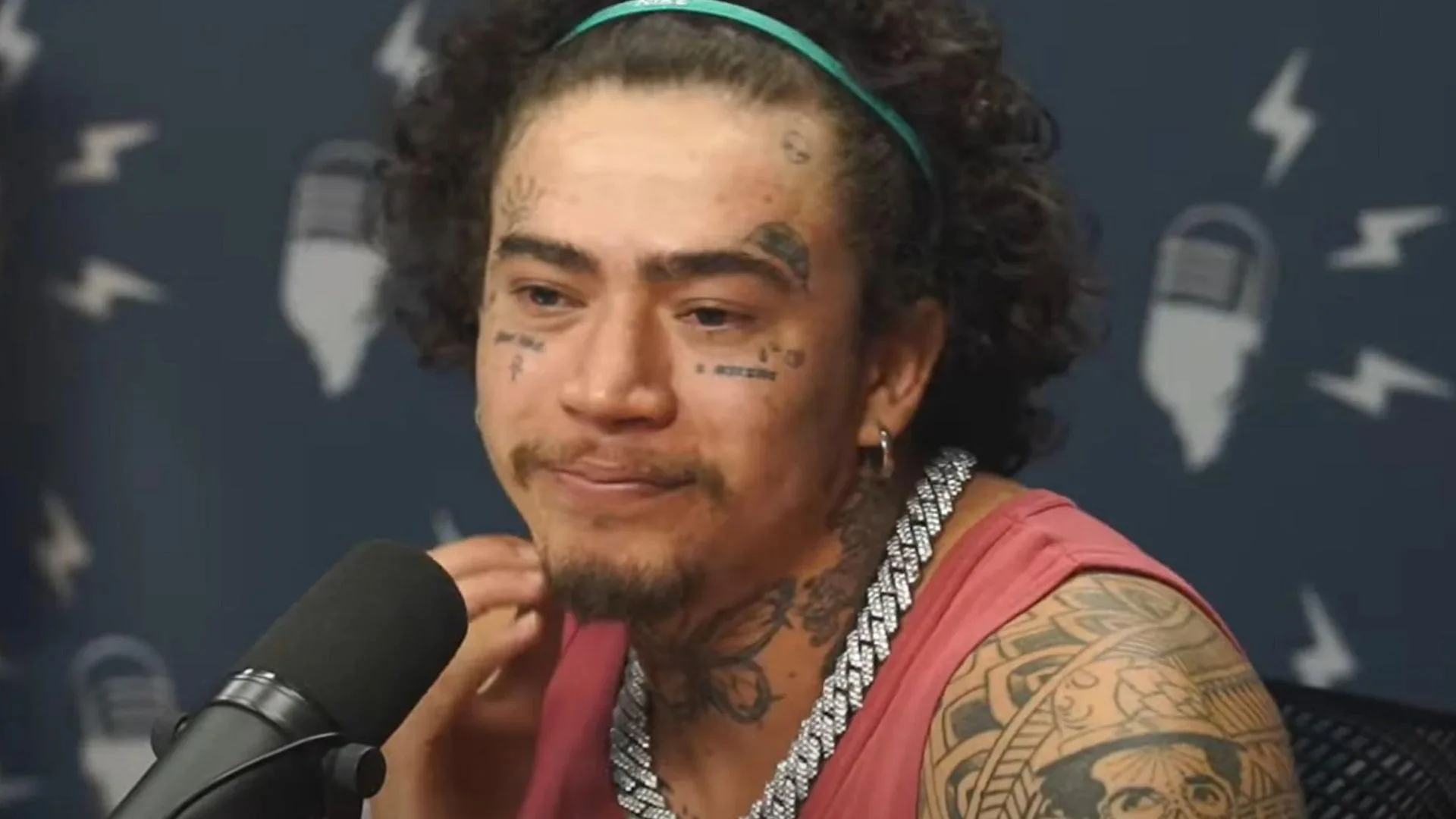 Whindersson se pronuncia após discussão com Nikolas Ferreira