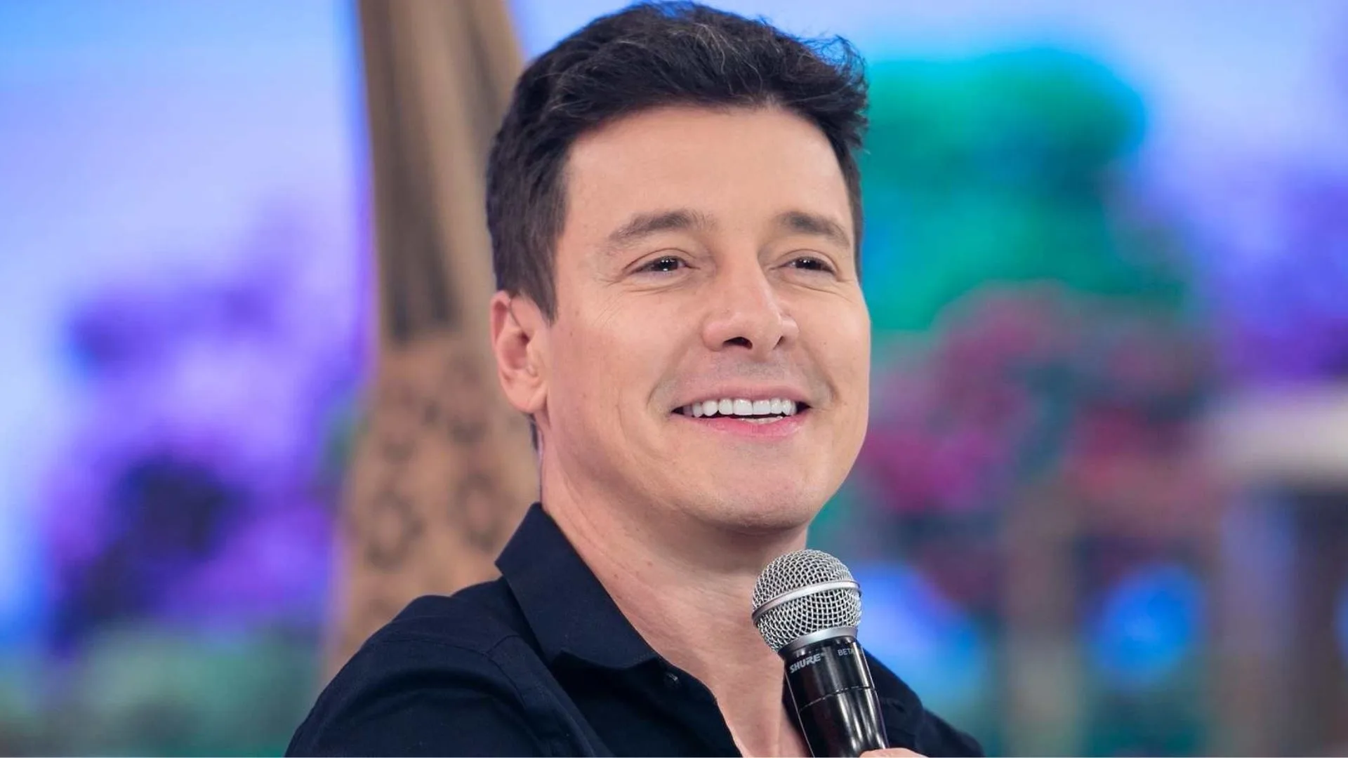 Rodrigo Faro fala de suposta rivalidade com Marcos Mion