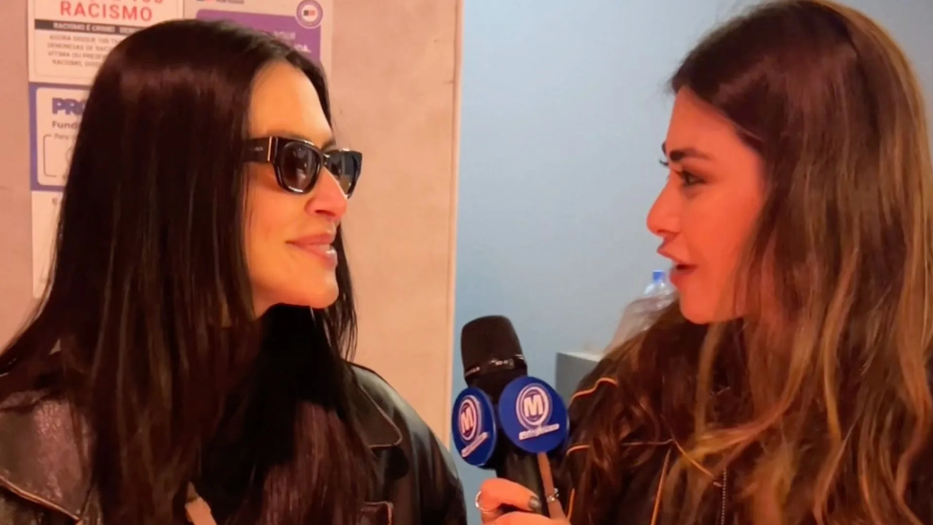 Cleo dá respostas inusitadas e deixa repórter confusa no ‘The Town’