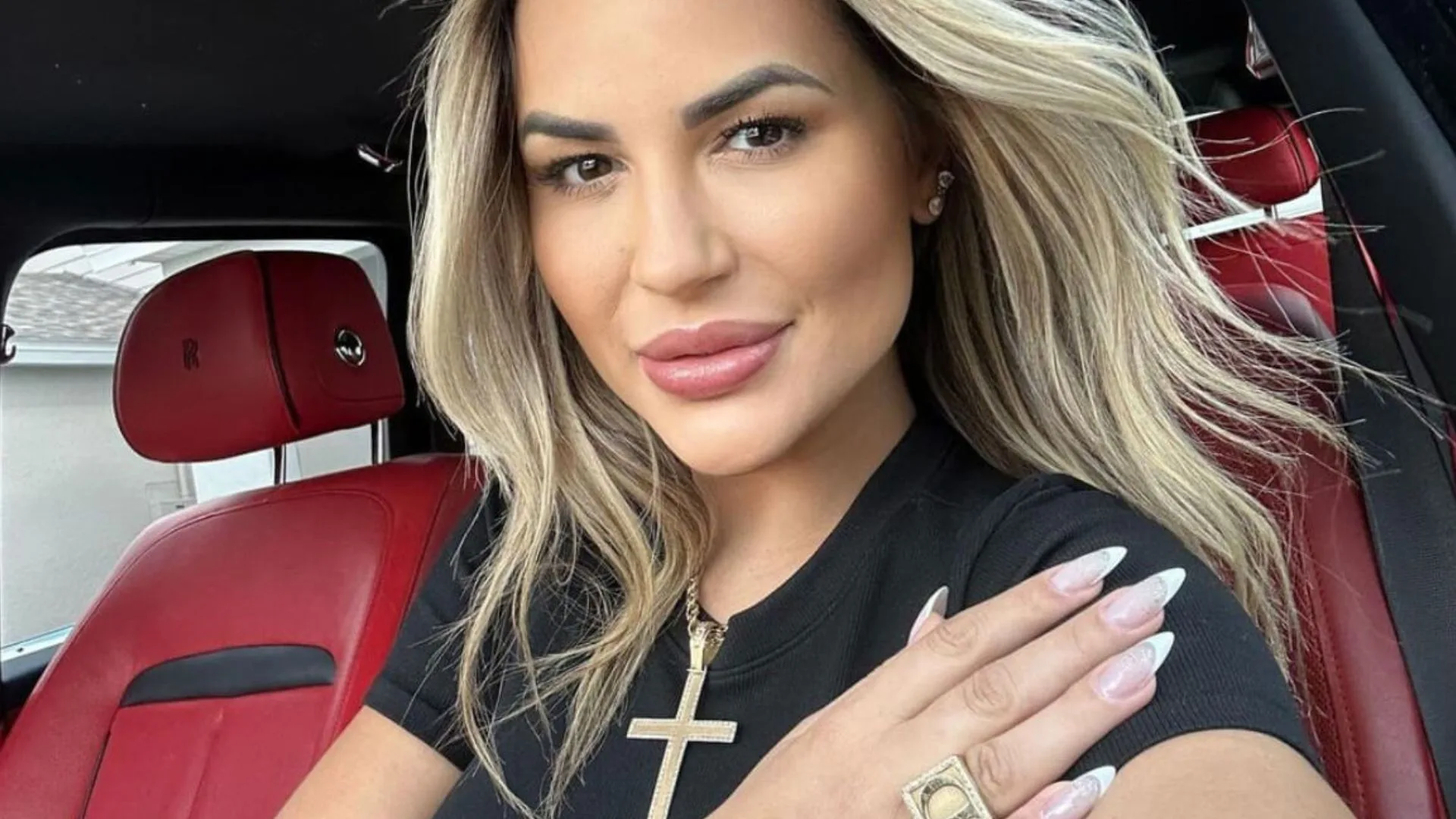 Após justiça liberar bens de Deolane, influenciadora se pronuncia