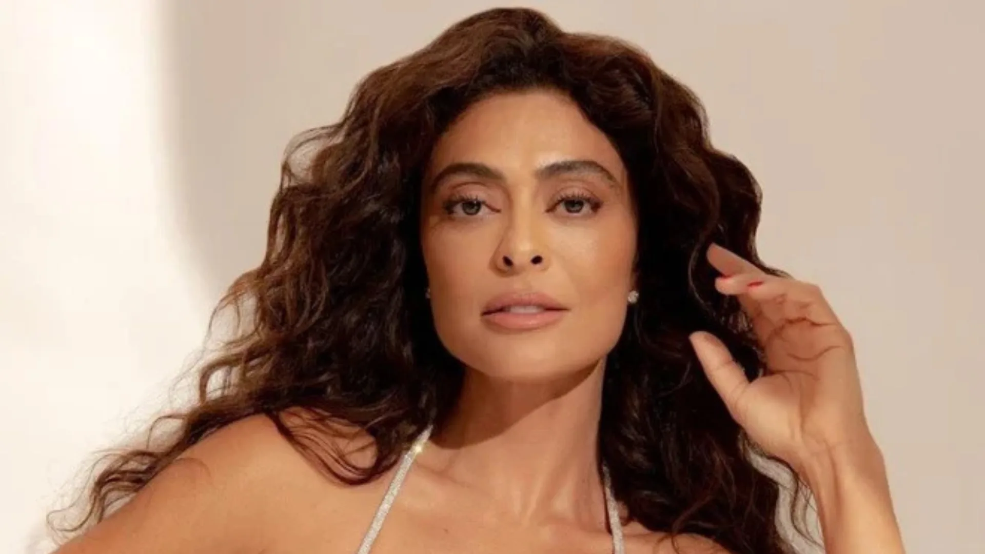 Juliana Paes revela que não foi tocada pelo marido durante gravidez do primeiro filho
