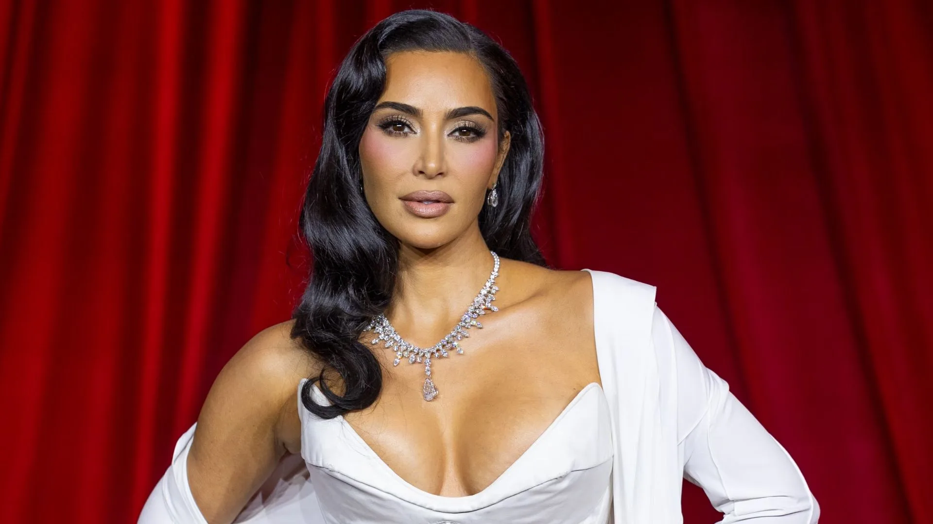 Kim Kardashian é diagnosticada com aneurisma cerebral