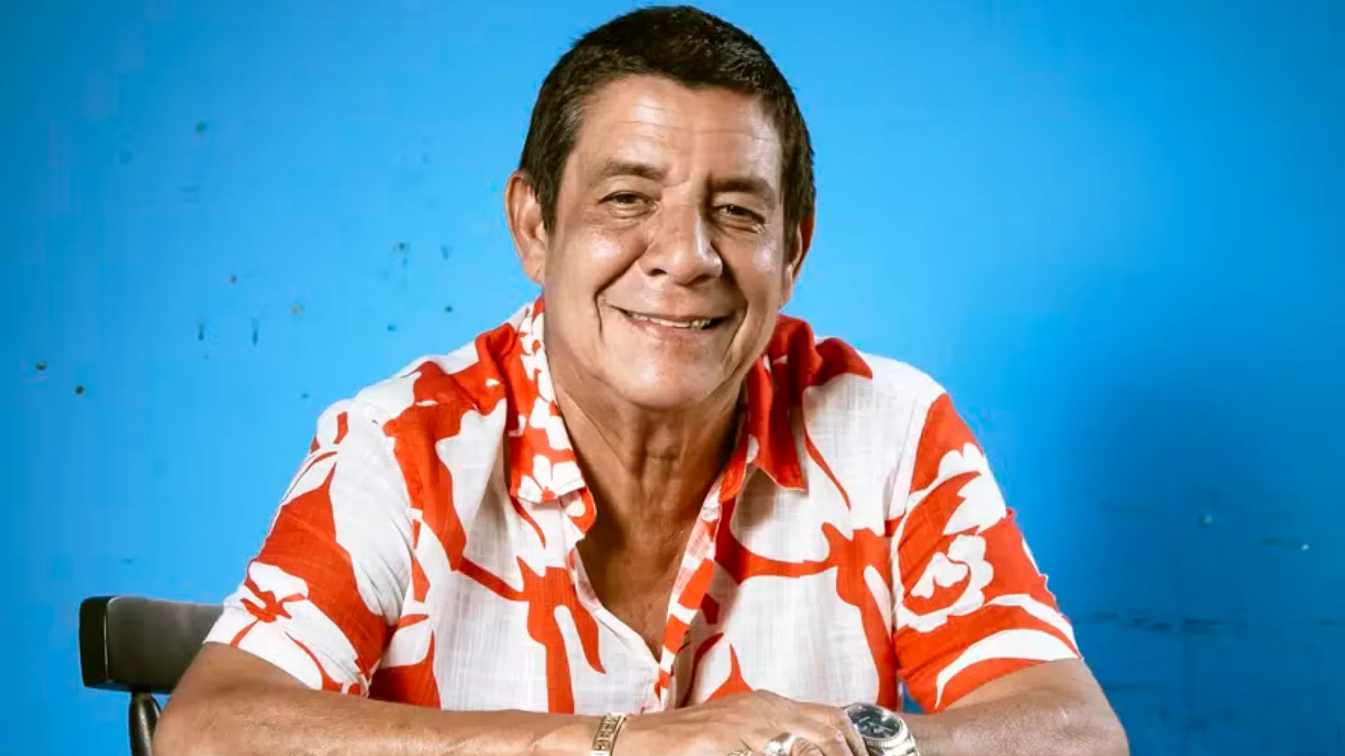 Zeca Pagodinho transforma terreno em horta comunitária e doa alimentos para moradores de Duque de Caxias