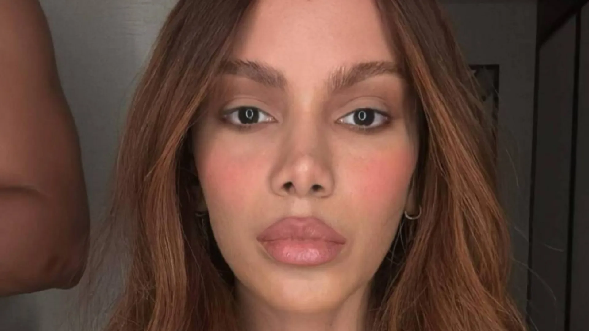 Anitta cobra representatividade feminina no STF e faz apelo por ministra mulher