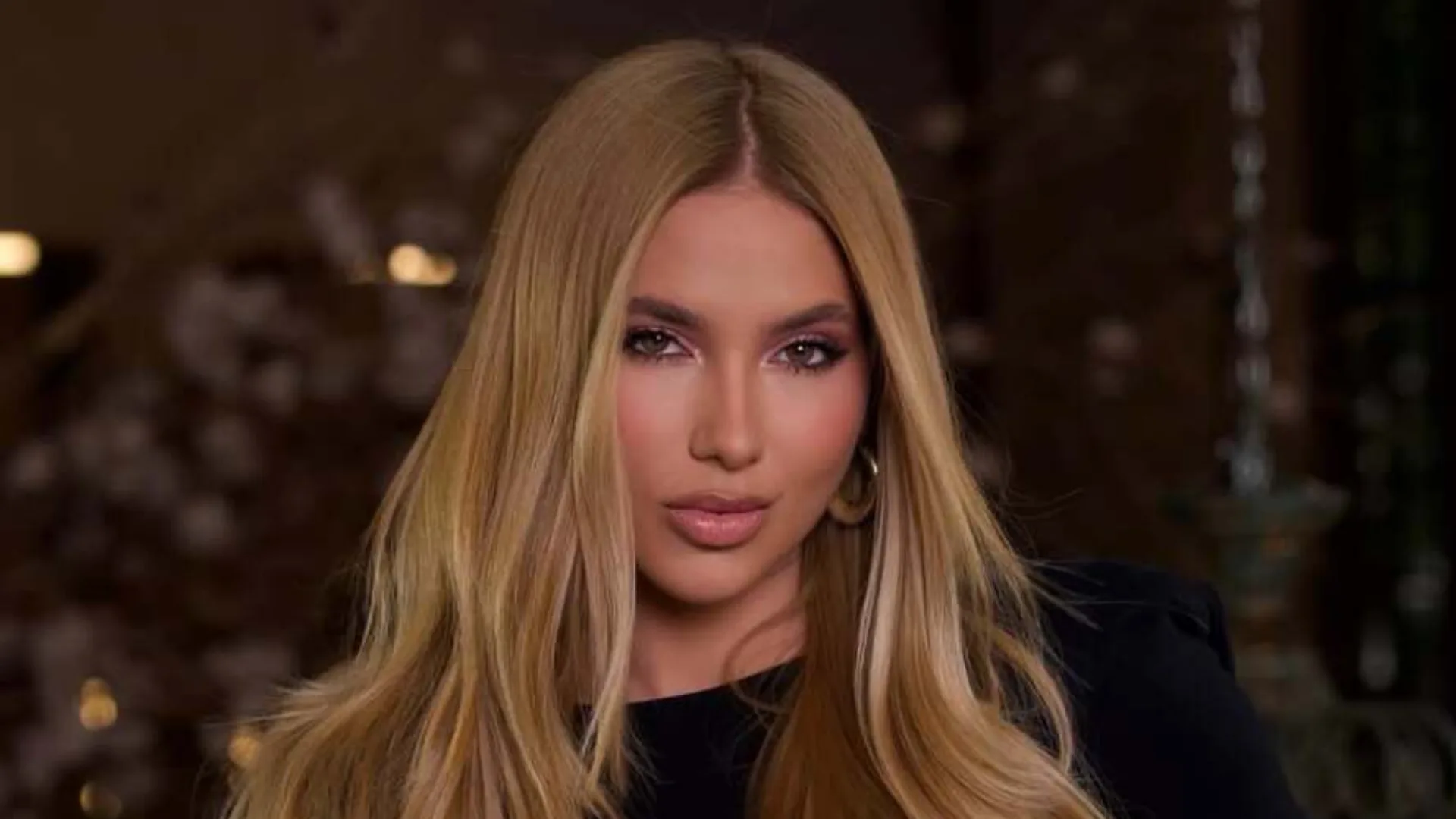 Virginia surge mandando selfie e detalhe chama atenção