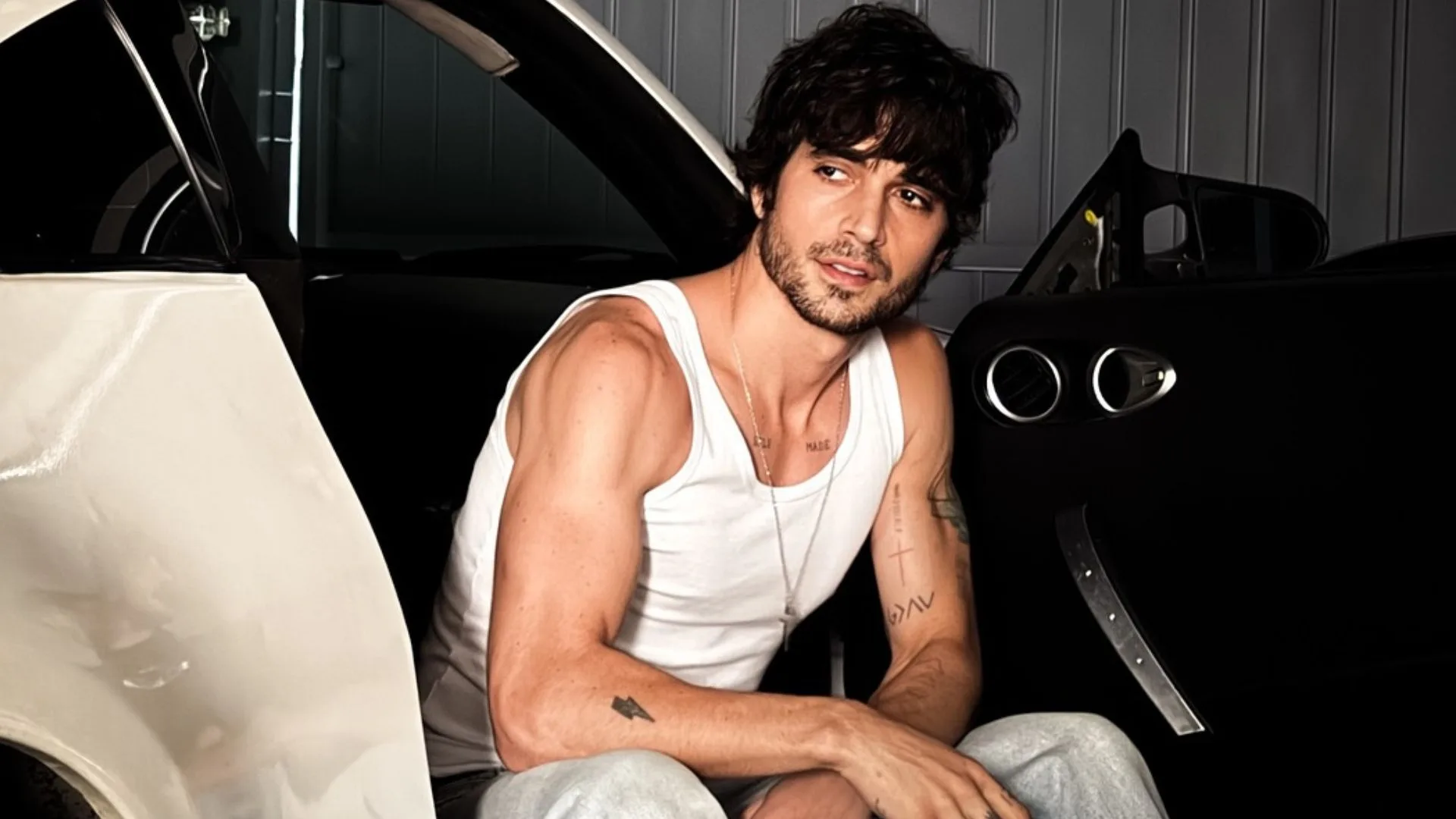 Fiuk exigia escolta armada para gravação de filme, afirma produtor