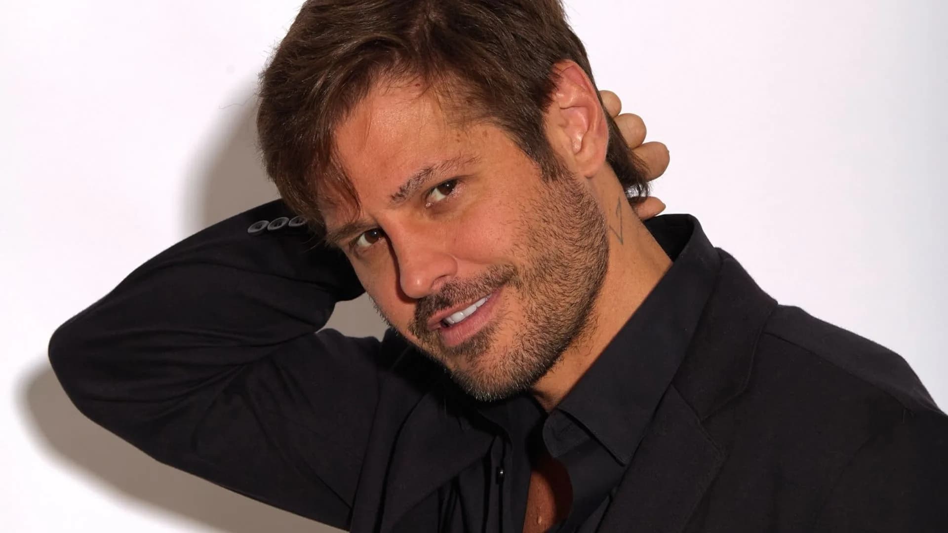 Dado Dolabella é questionado sobre machismo e rebate