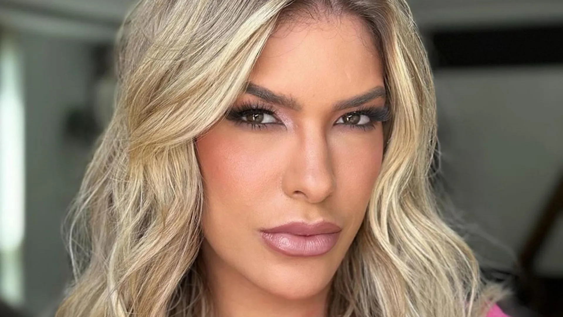 Lore Improta destaca importância de referências negras na criação da filha Liz