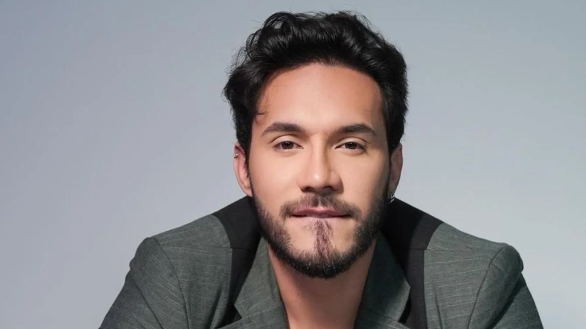 Eliezer mostra economia de mais de R$ 10 mil após assumir compras do supermercado