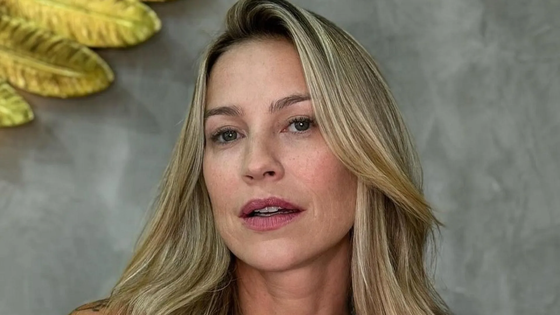 Luana Piovani critica pensão paga por pedro Scooby: “Mãe solo”