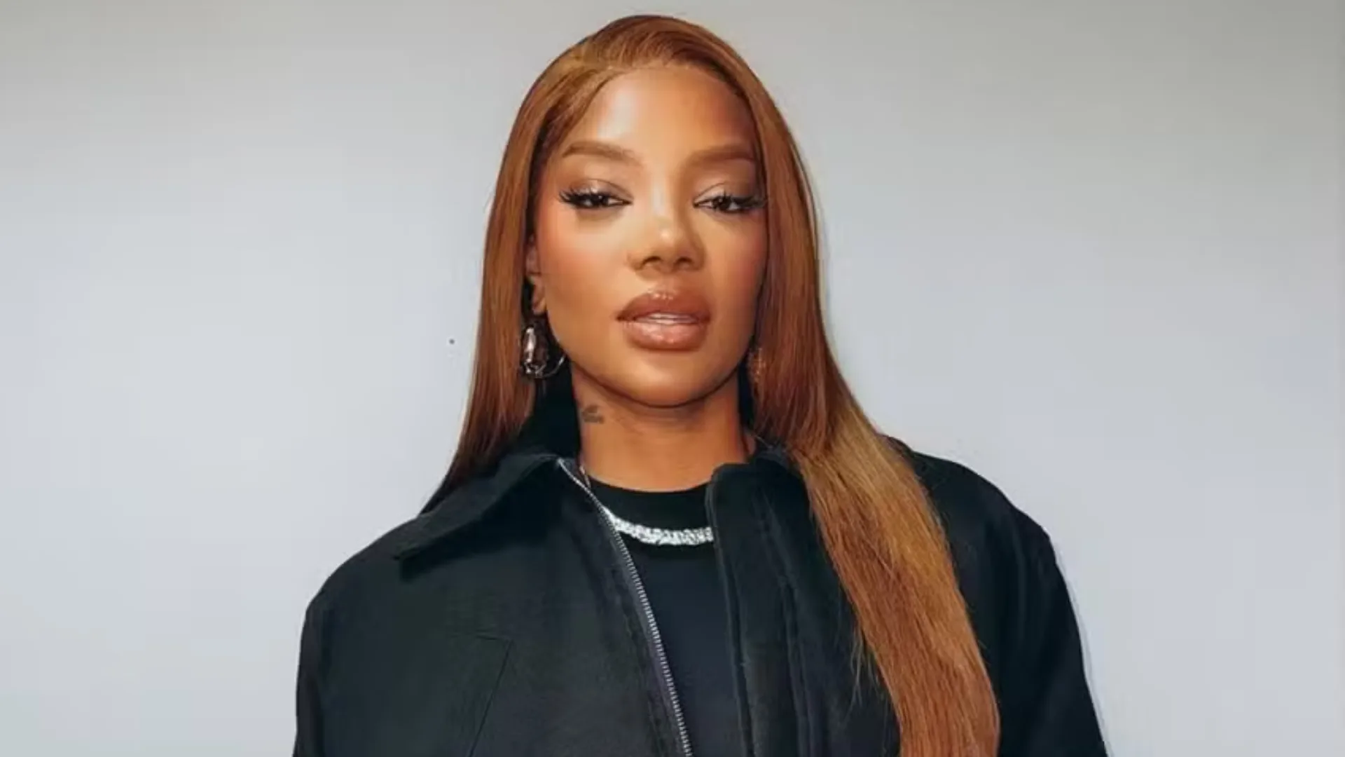 Ludmilla encanta ao postar foto inédita com a filha Zuri