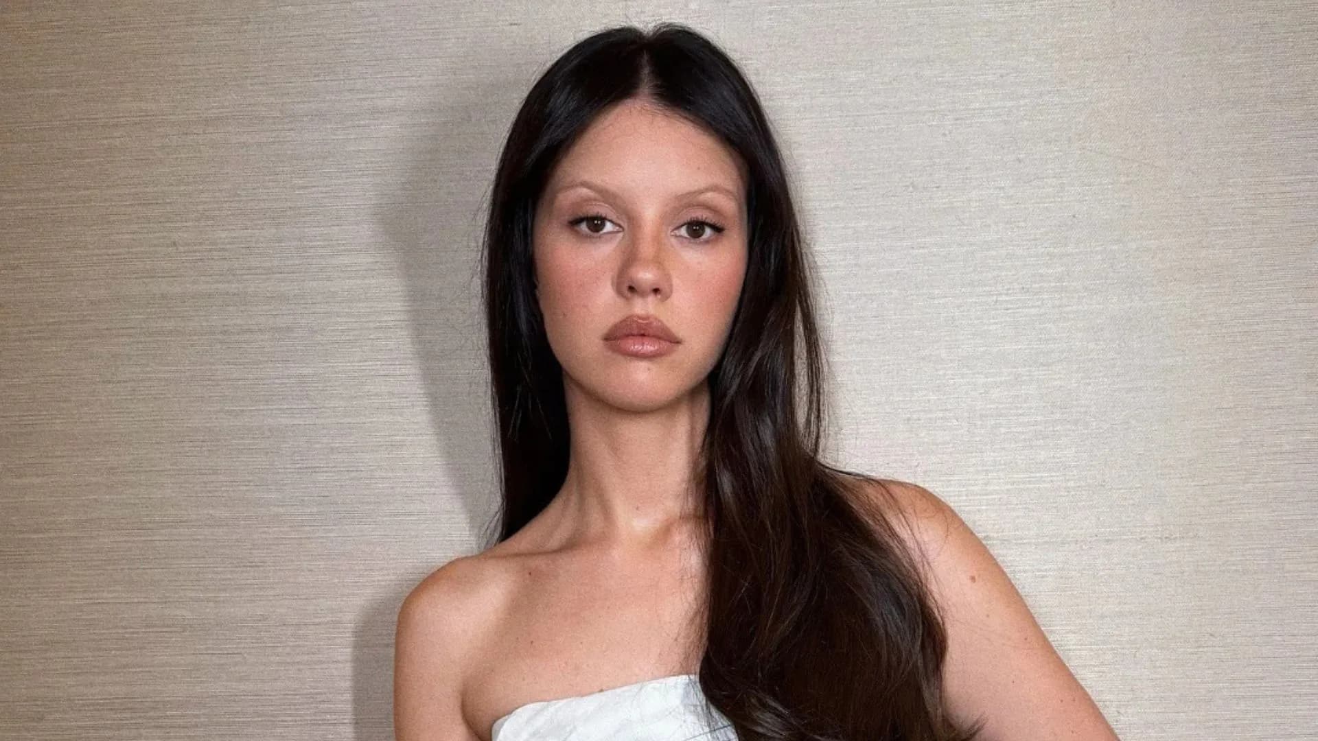 Atriz Mia Goth volta a comentar sobre a avó, Maria Gladys