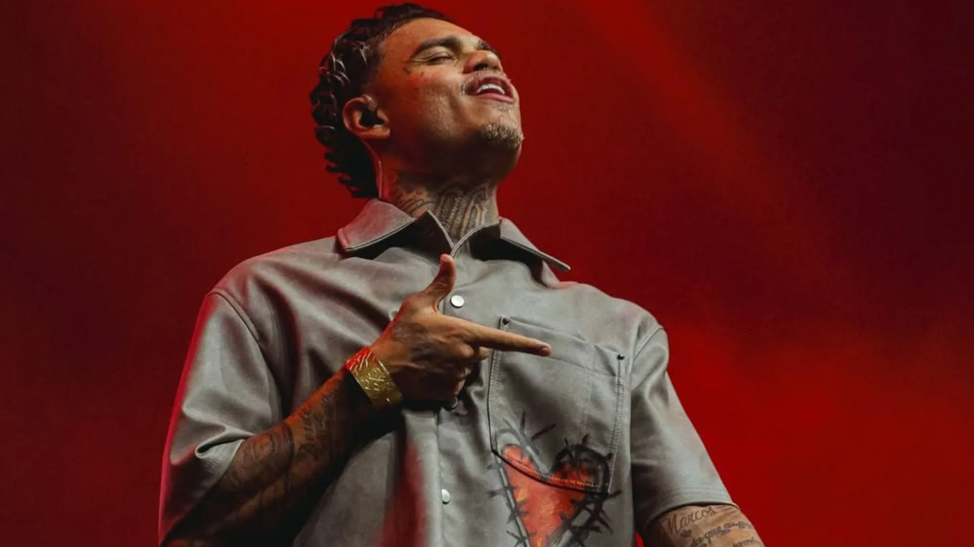 Vídeo mostra momento de tentativa de assalto contra MC Cabelinho