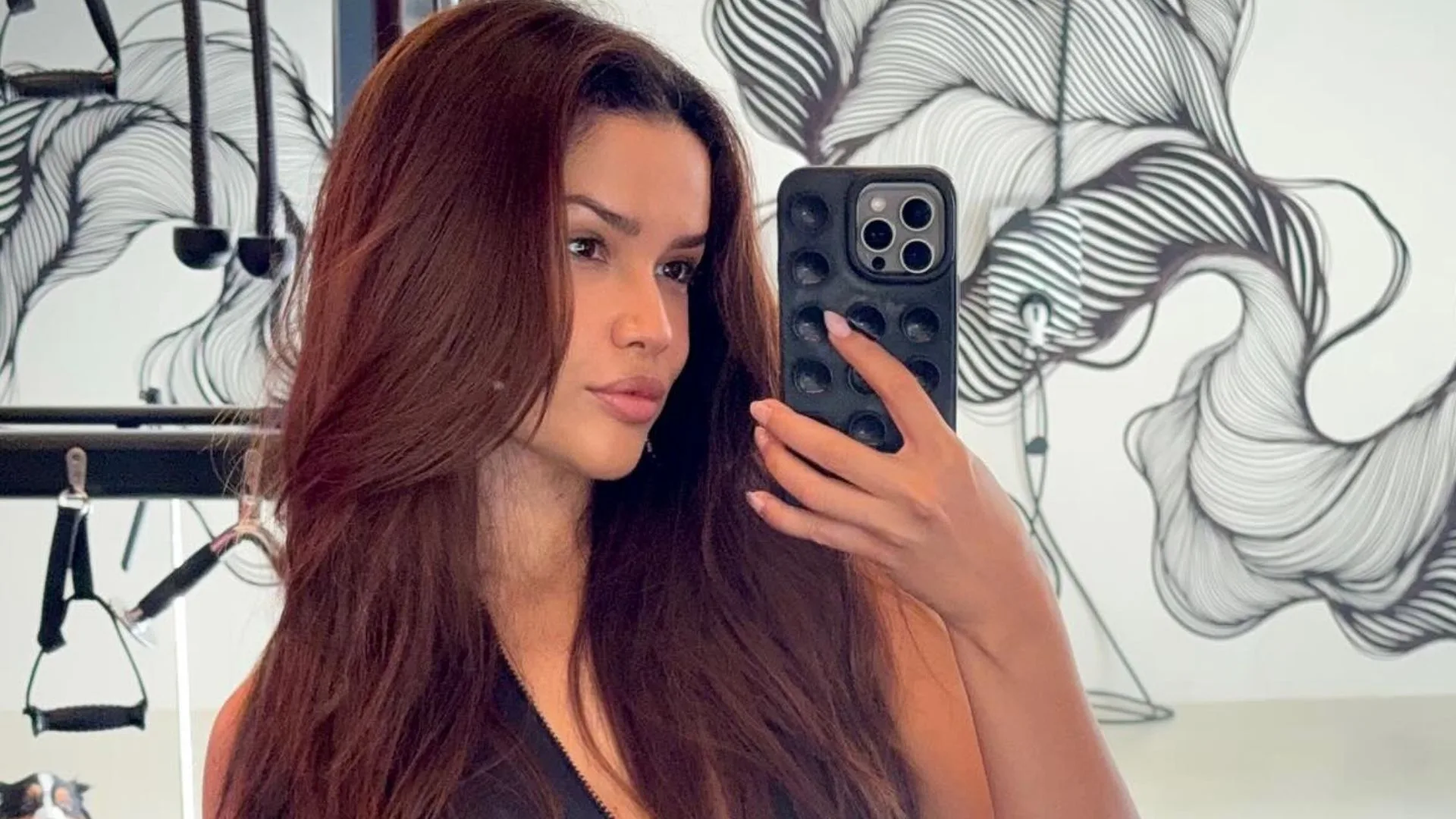 Após câmera flagrar Juliette caindo de moto, influenciadora se pronuncia