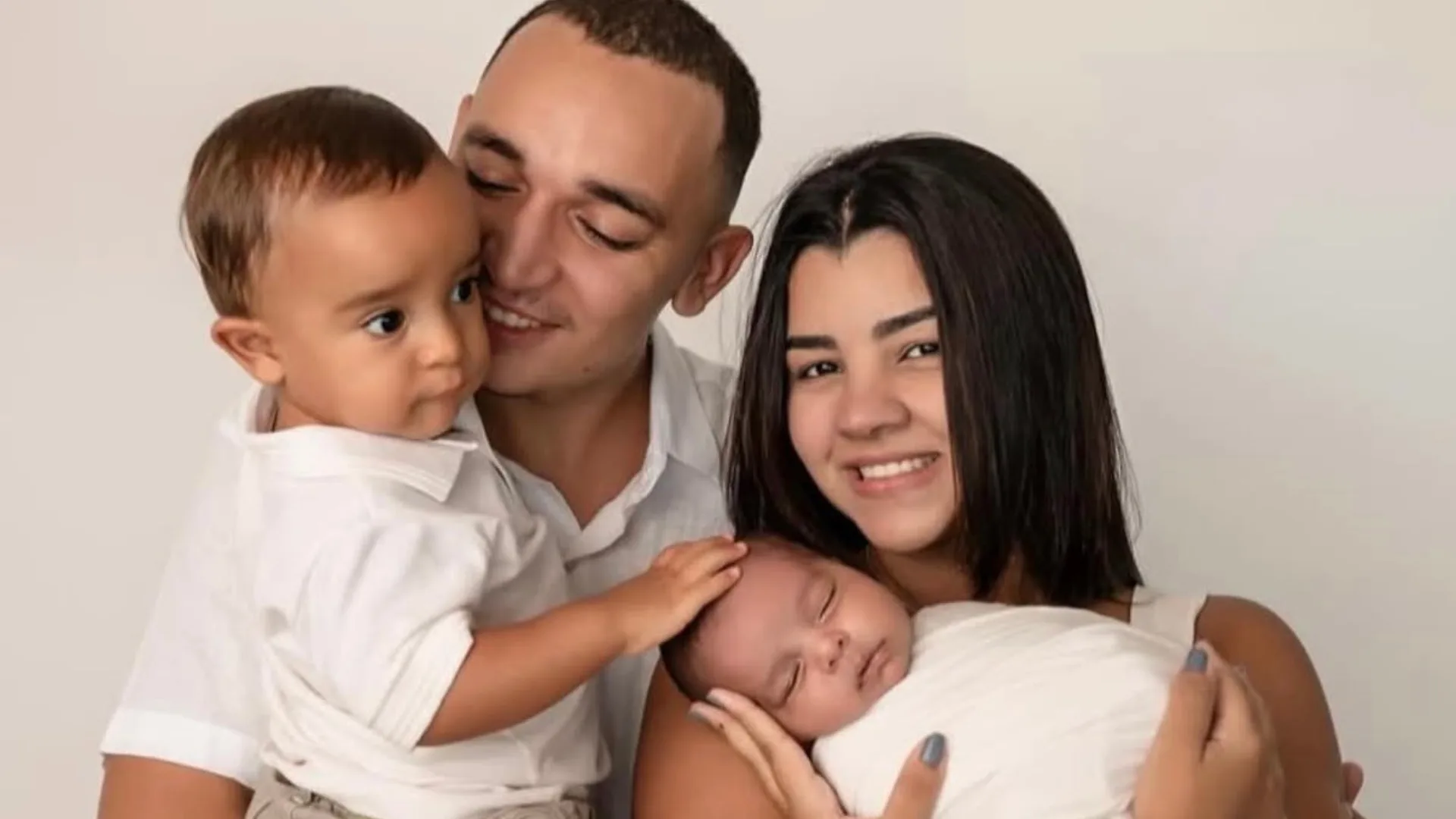 Ary Mirelle fala sobre primeira saída sem os filhos e planos para aumentar a família