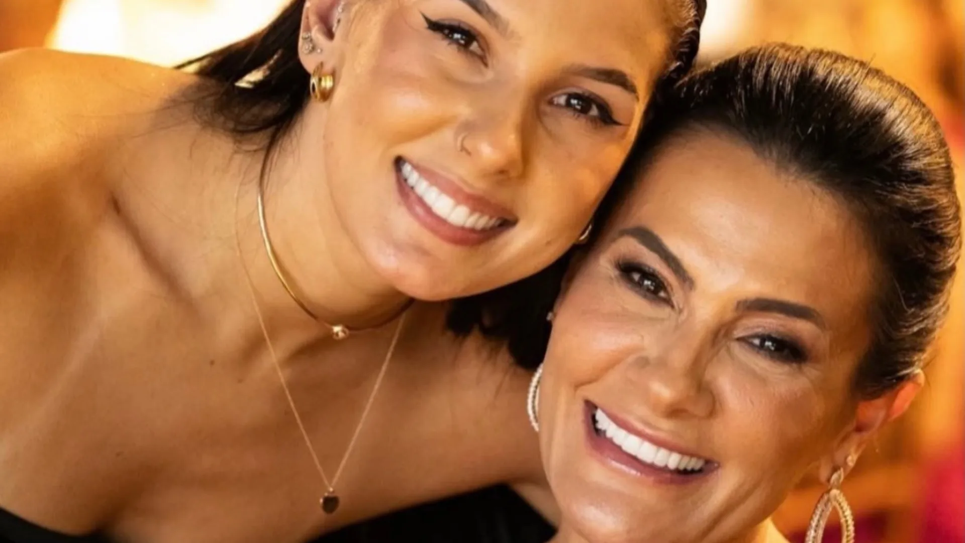 Mãe de Ana Castela chama atenção ao surgir com BMW X6 zero km avaliada em até R$ 900 mil