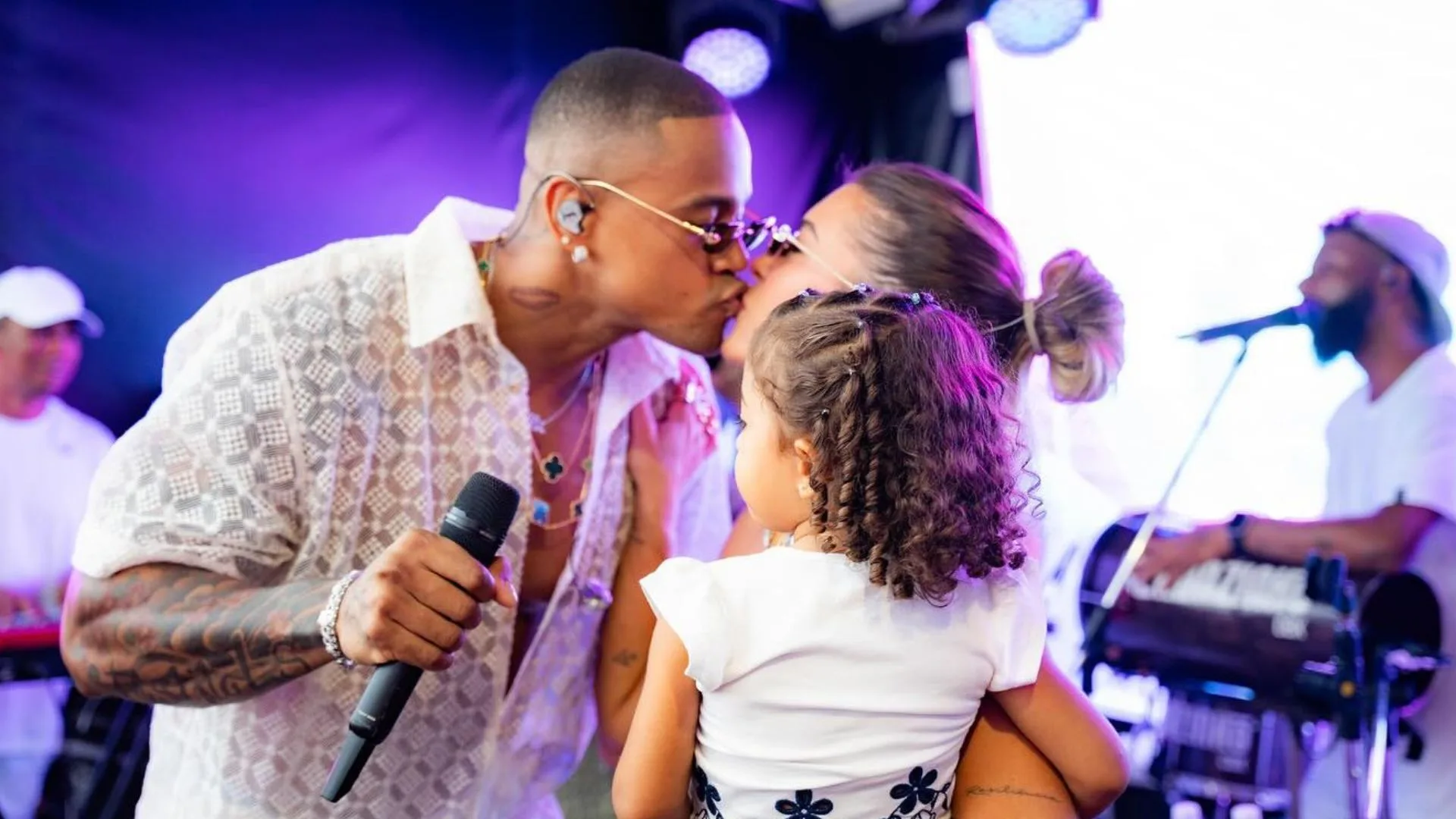 Léo Santana se declara ao ver Lore Improta dançando grávida