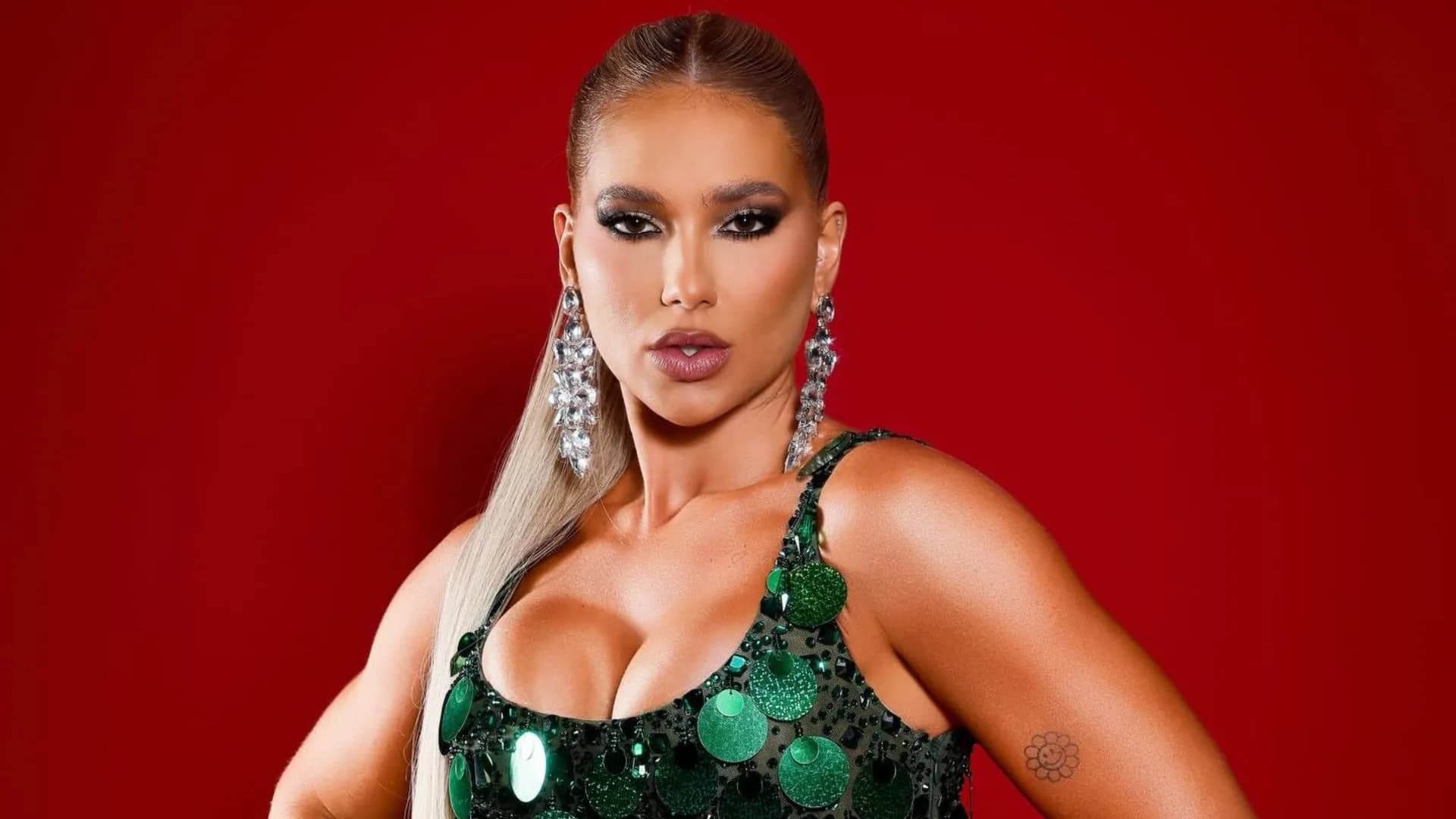 Virginia surge em novo ensaio da Grande Rio após aulas de samba