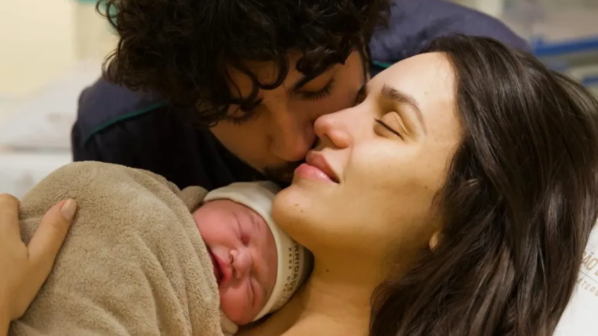 Nasce Zuza, primeira filha de Rafa Kalimann e Nattan