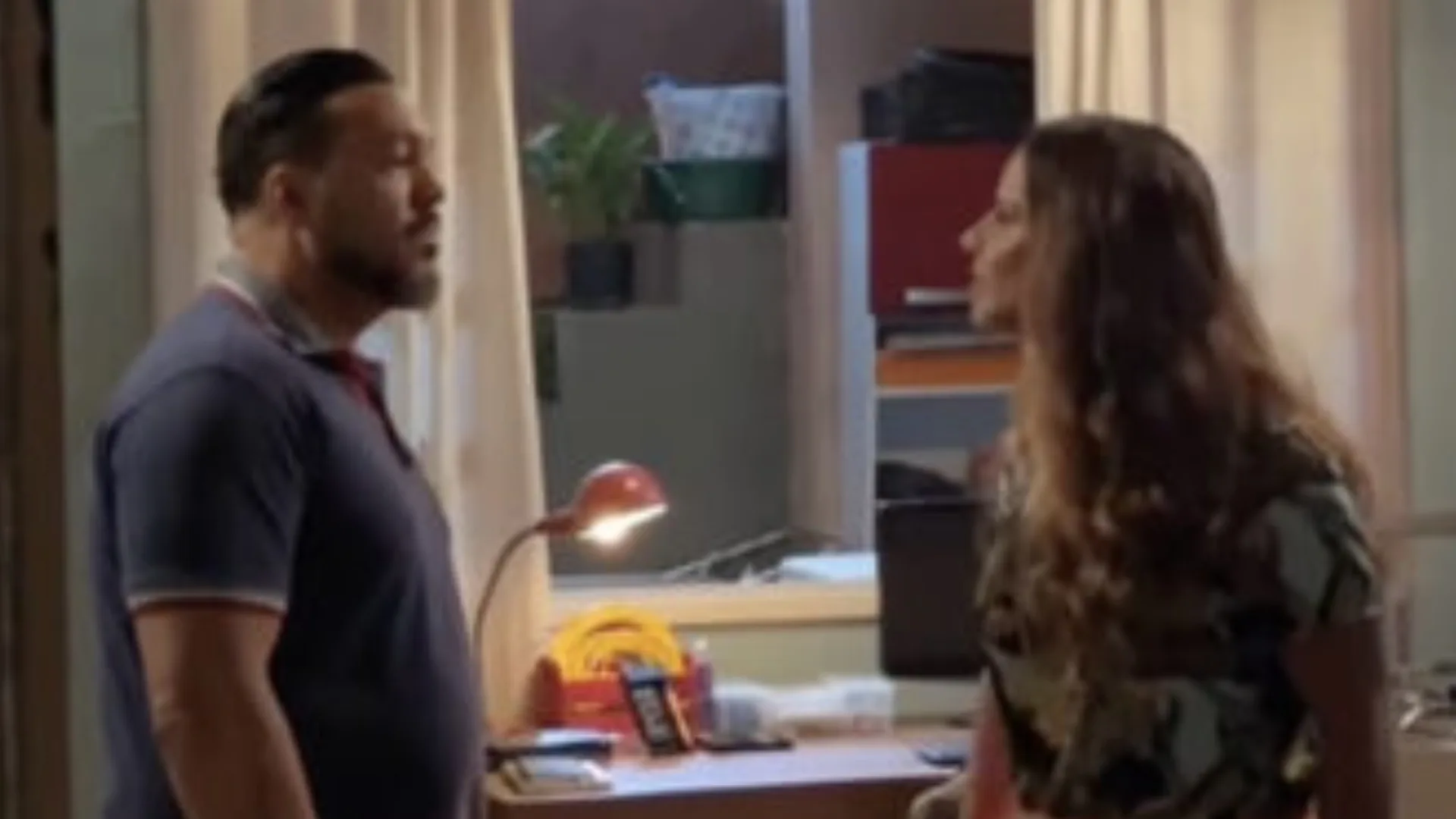 Cena de Viviane Araújo com Belo em “Três Graças” vaza na web