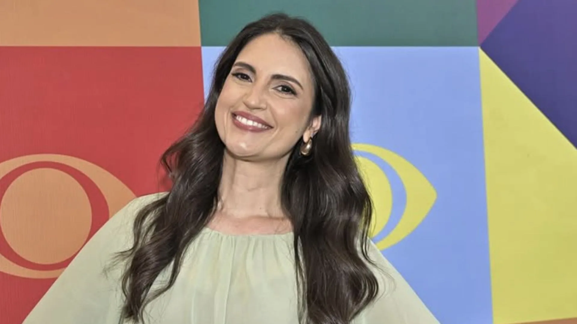 Chris Flores pede para ver barriga da ex-esposa de Pedro e web não perdoa: “Trauma”