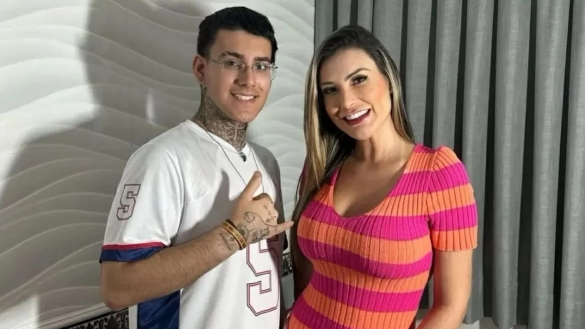 Após ser detonada por anunciar gravação com o filho, Andressa Urach se pronuncia