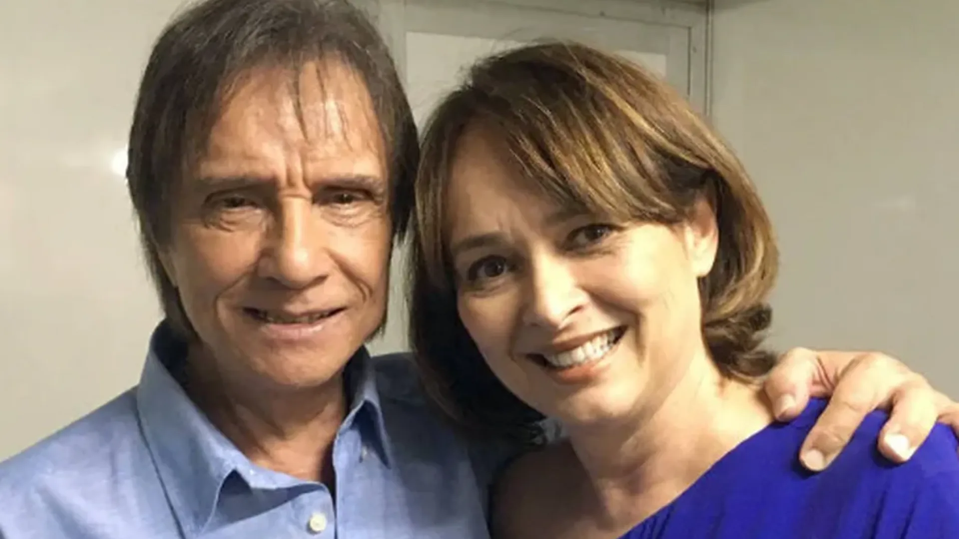 Myrian Rios sai em defesa de Roberto Carlos após críticas ao cantor nas redes