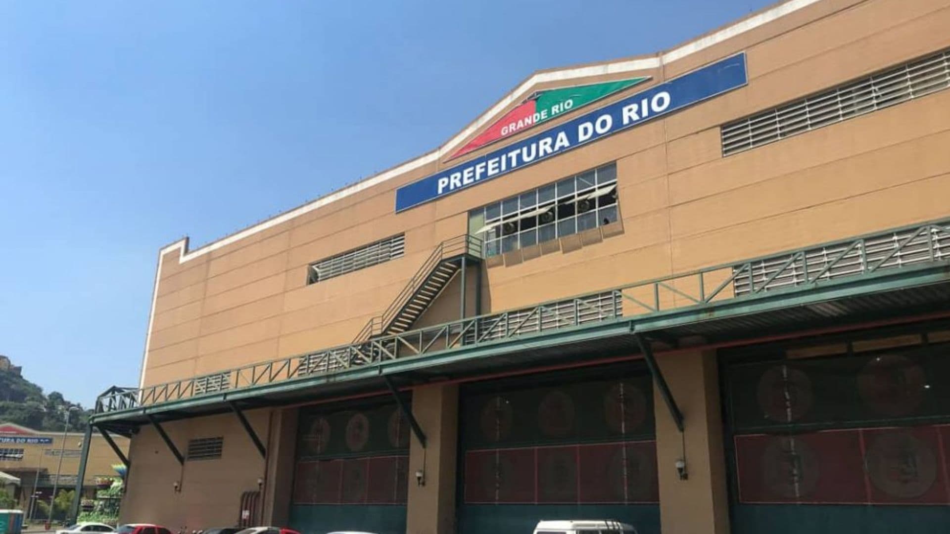 Princípio de incêndio atinge barracão da Grande Rio, escola de samba de Virgínia