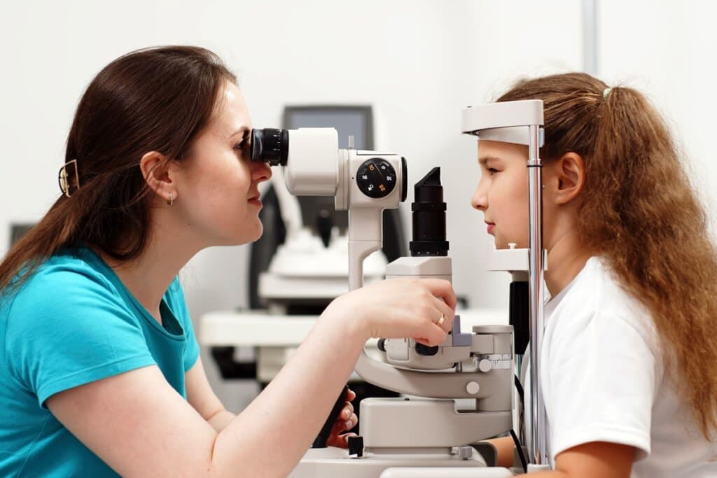 Estrabismo em crianças: veja como identificar e tratar a condição