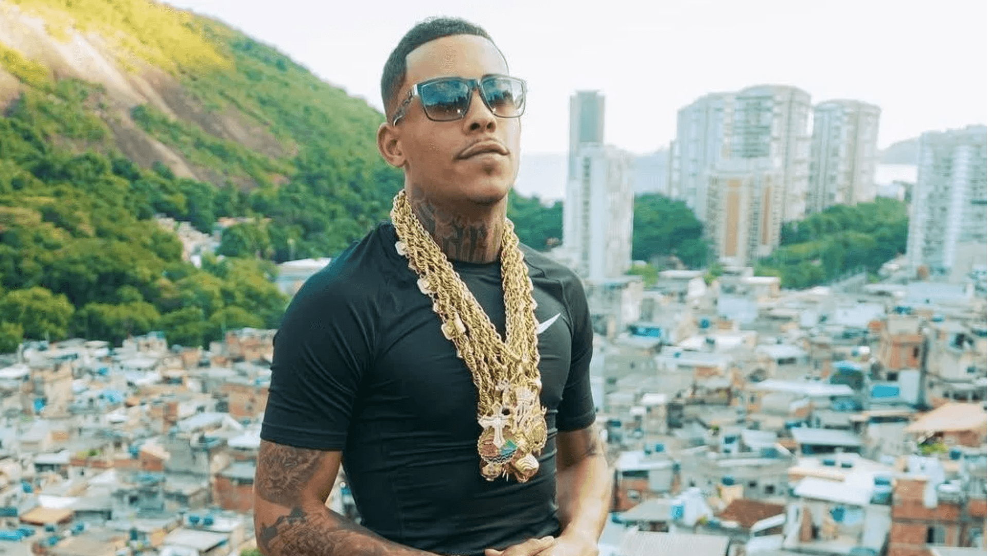 MC Poze afirma que criminosos levaram R$ 2 milhões em joias