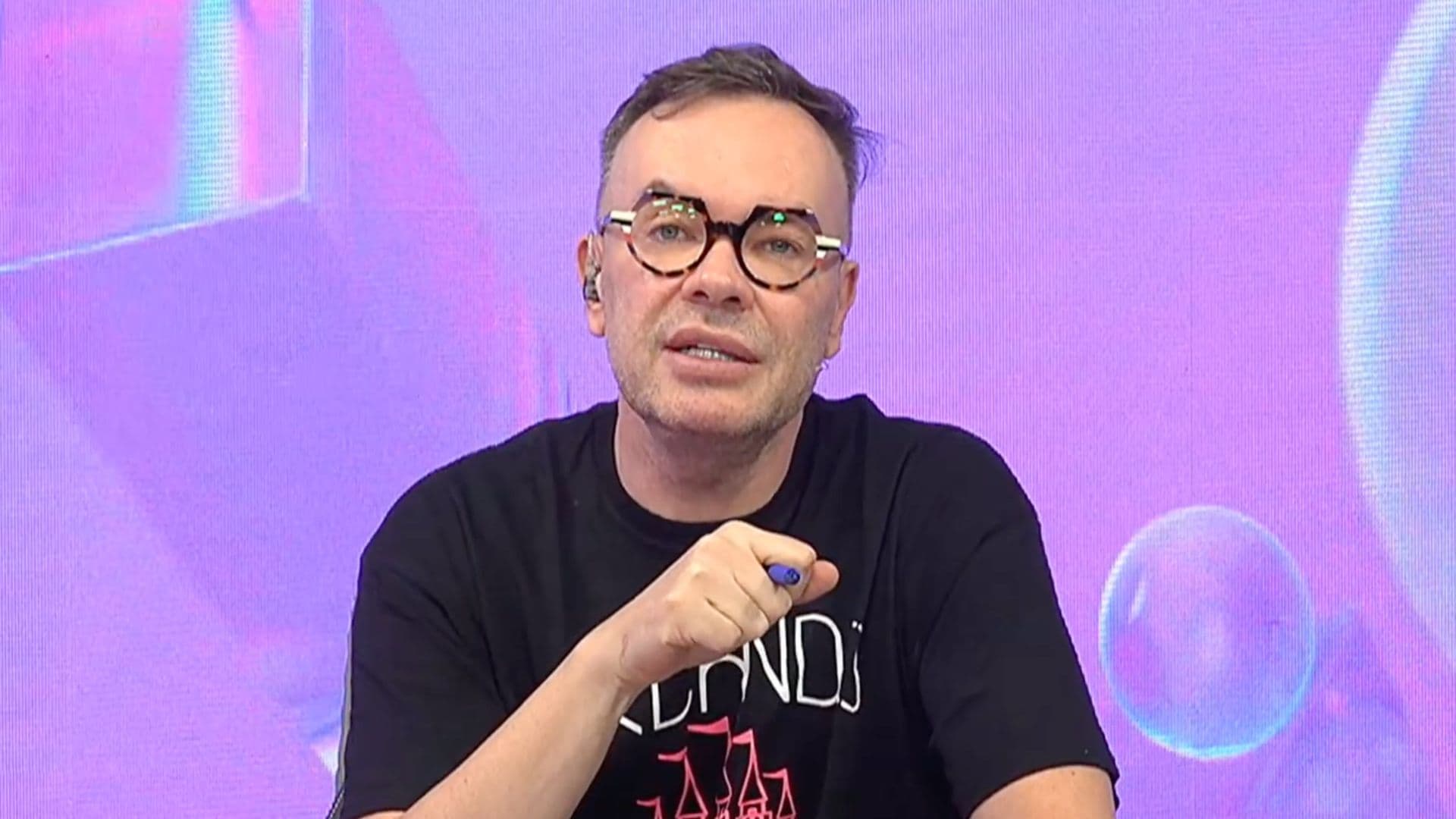 Felipeh Campos se revolta após Milena preparar suco com água de frango e resto de lixo