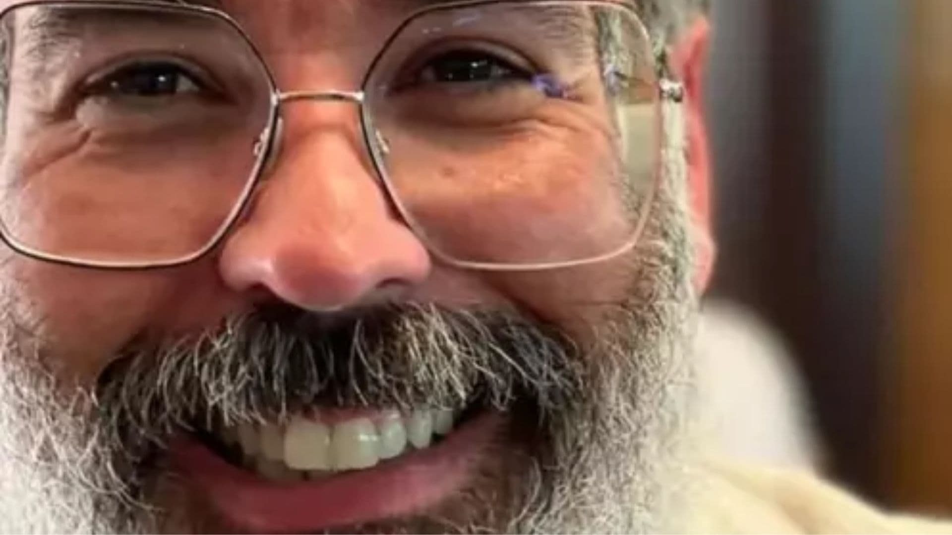 Ex-chefão da Globo pede demissão após infarto e expõe bastidores da emissora