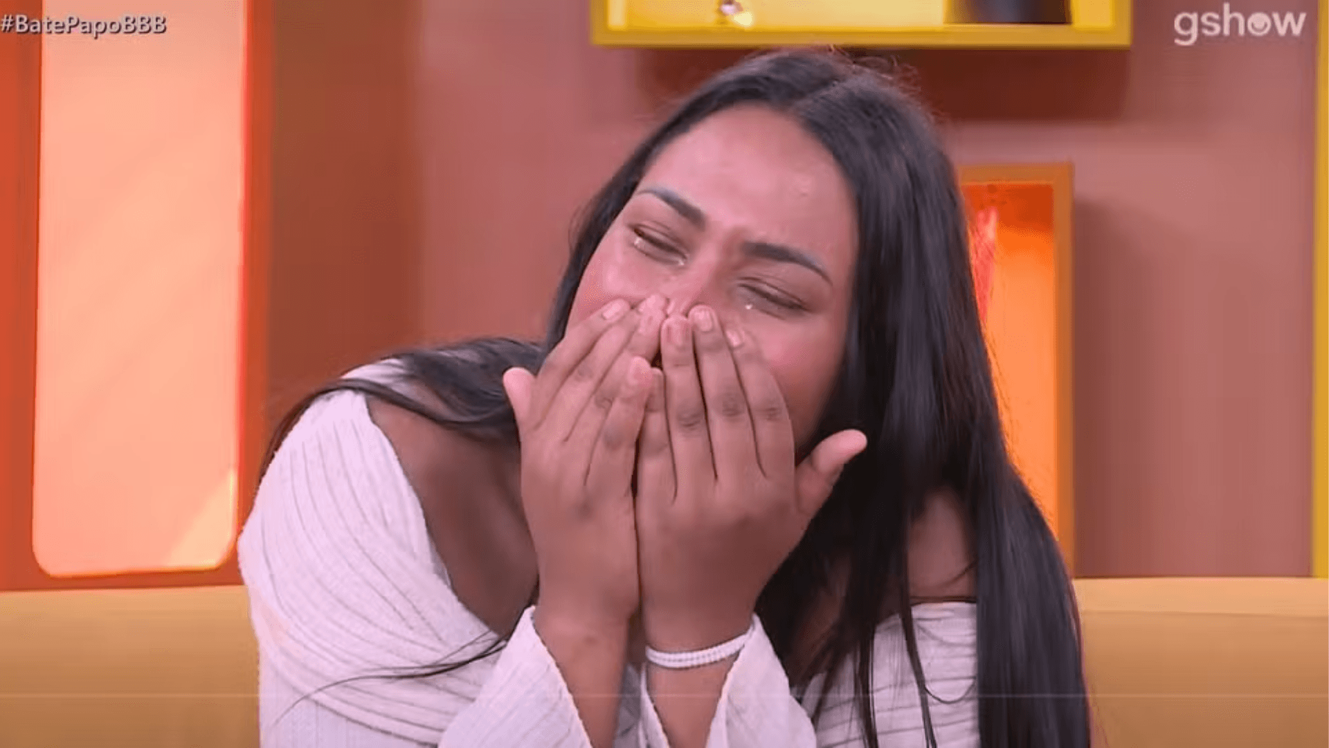 Chaiany se emociona ao receber mensagem do pai