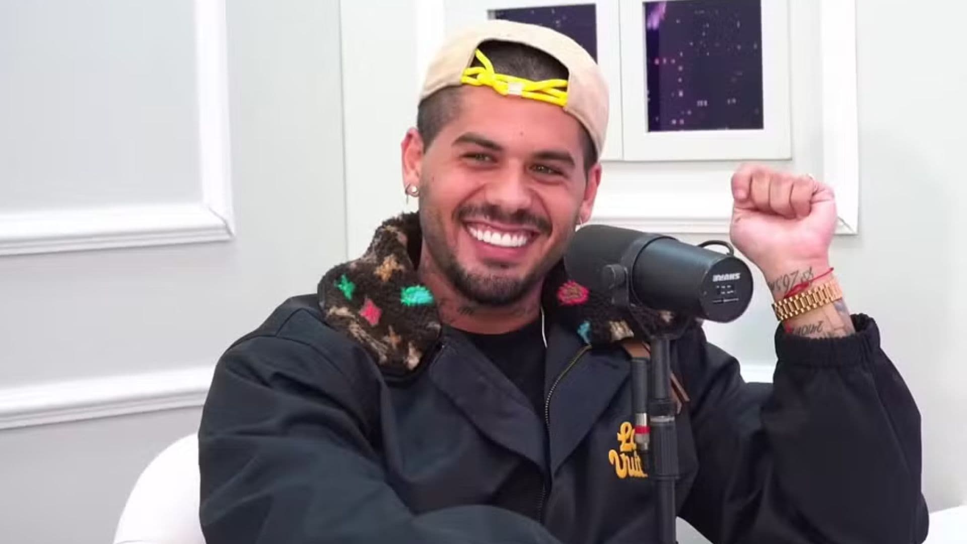 Zé Felipe rebate críticas da internet e viraliza: “Nem dando o r*bo agrada”