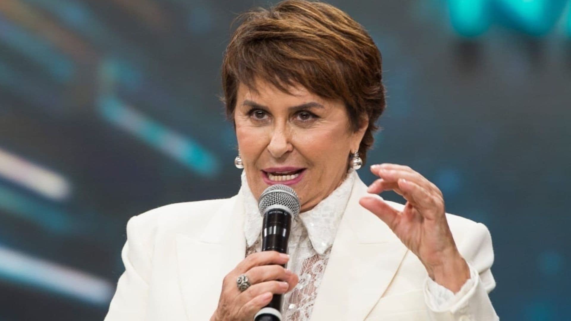 Márcia Sensitiva é internada com vírus respiratório e infecção bacteriana