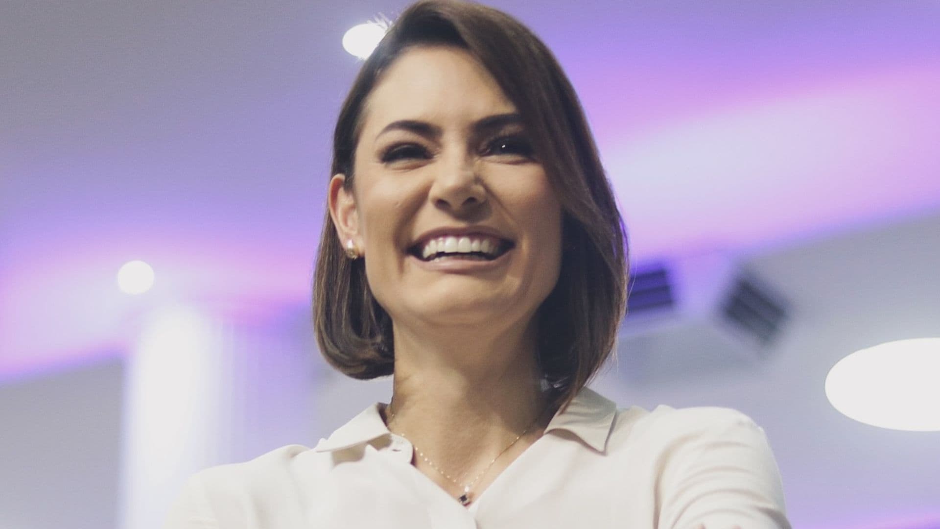 Michelle Bolsonaro chama Moraes de ‘Irmão em Cristo’ durante evento: “Nosso ministro”