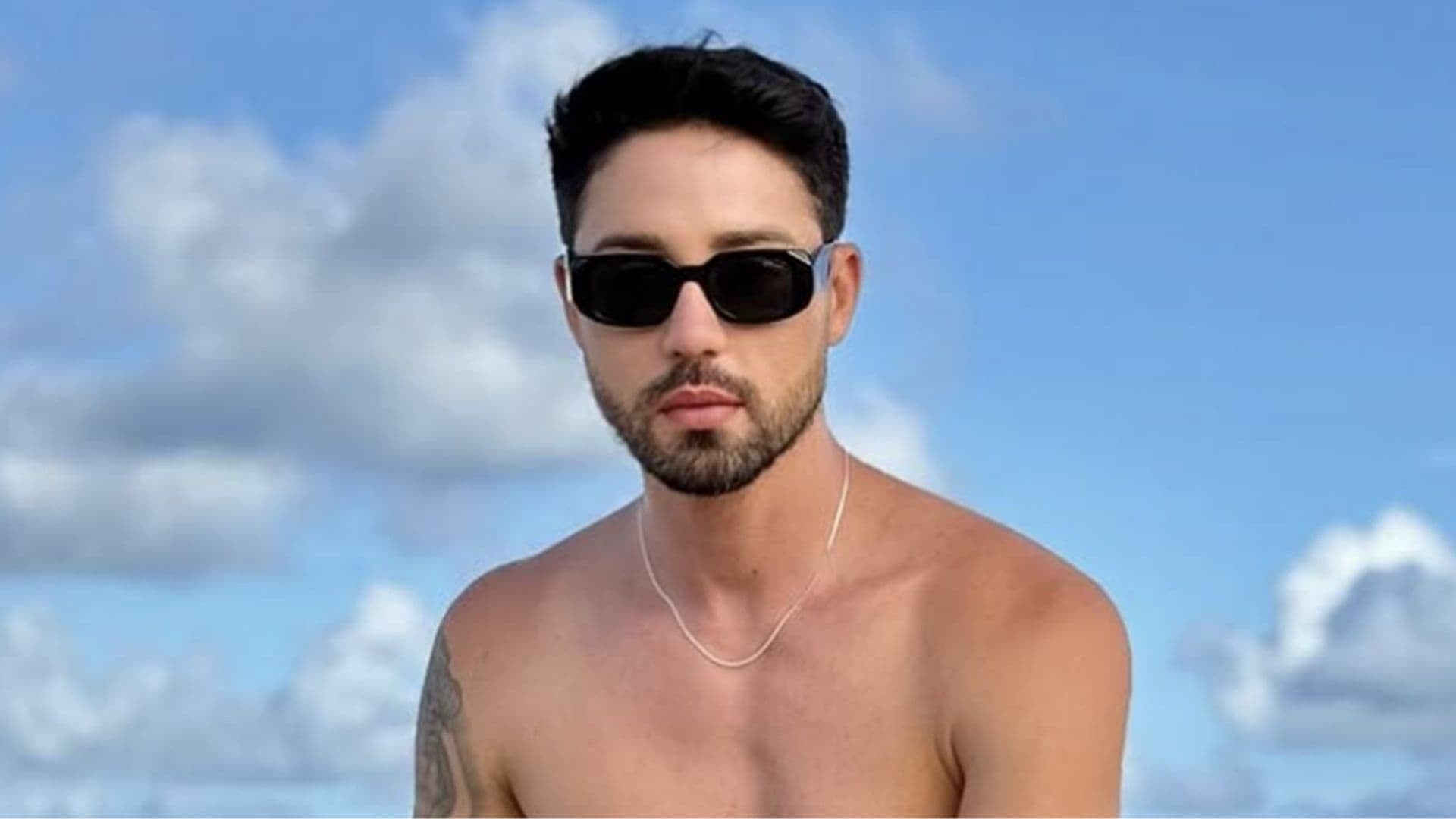 Rico Melquiades critica Felipeh Campos após jornalista detonar Deolane Bezerra