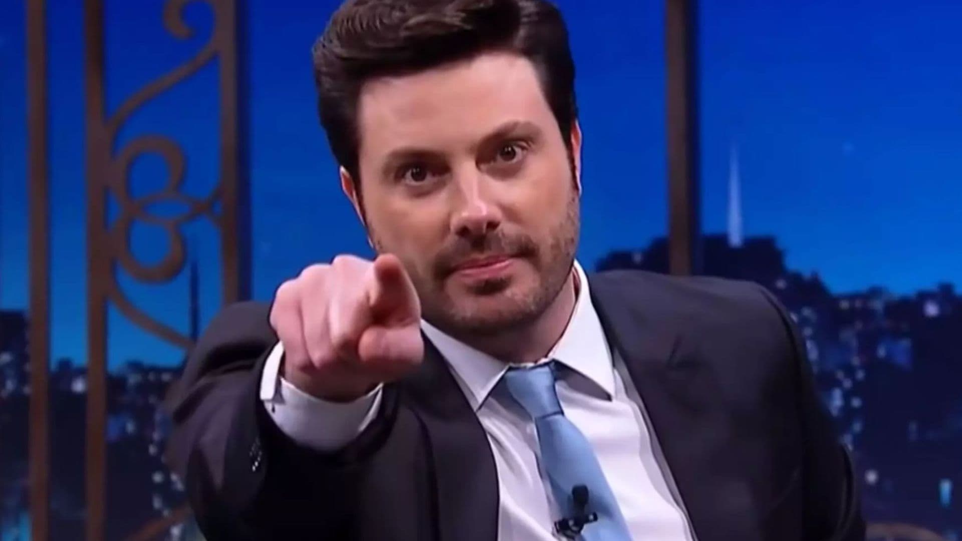 Danilo Gentili critica elogios a Tatá Werneck e Eduardo Sterblitch