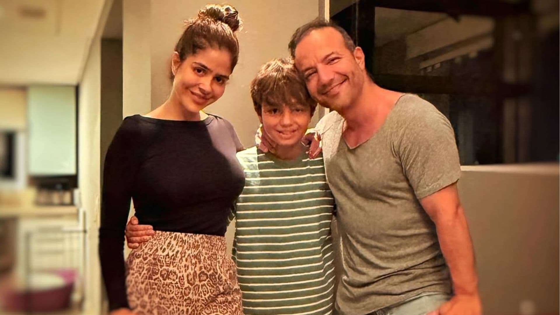 Após 17 anos de casamento, mãe de João Guilherme anuncia término