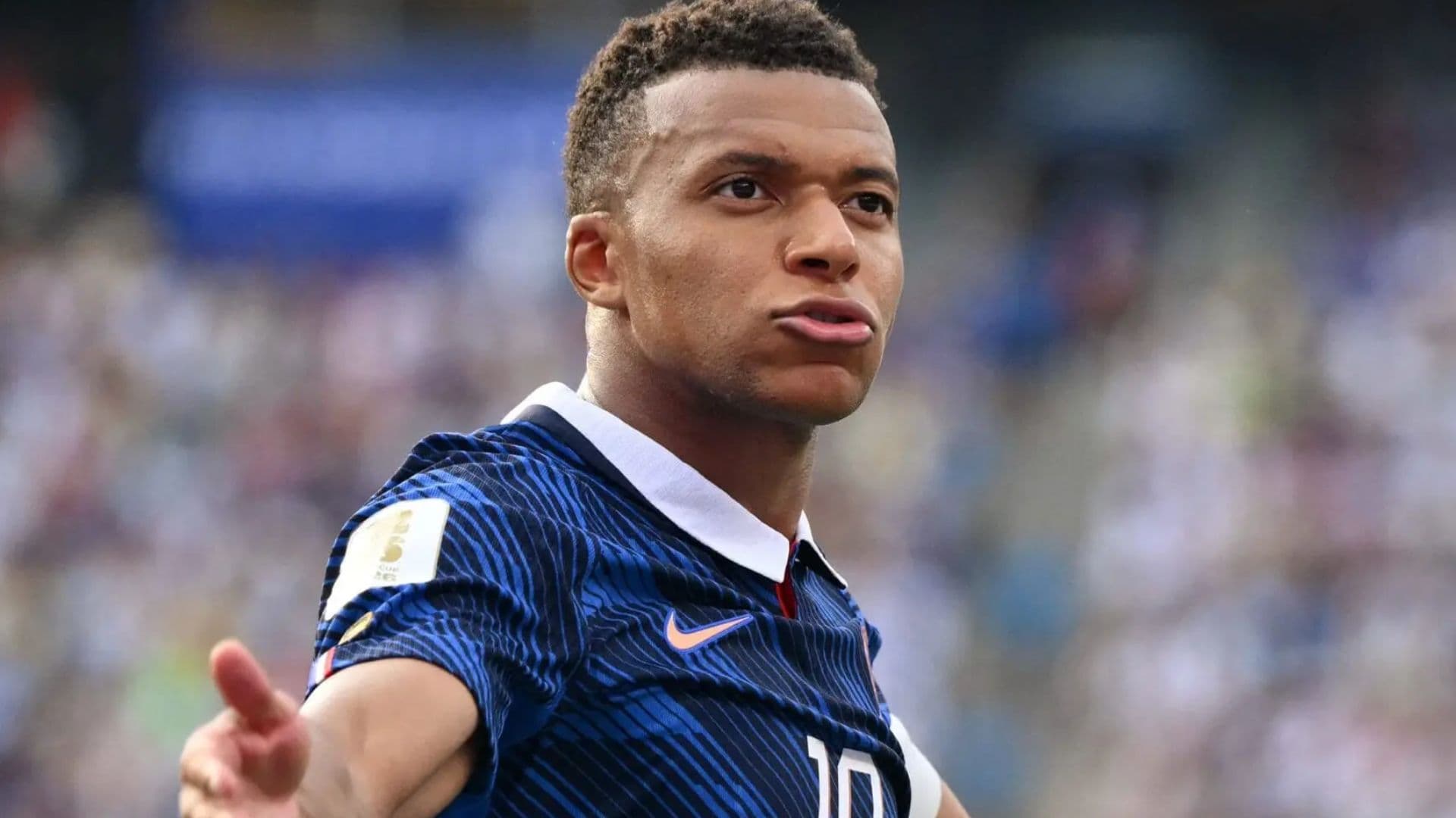 Com gol de Mbappé, França vence Paraguai e vai às quartas da Copa