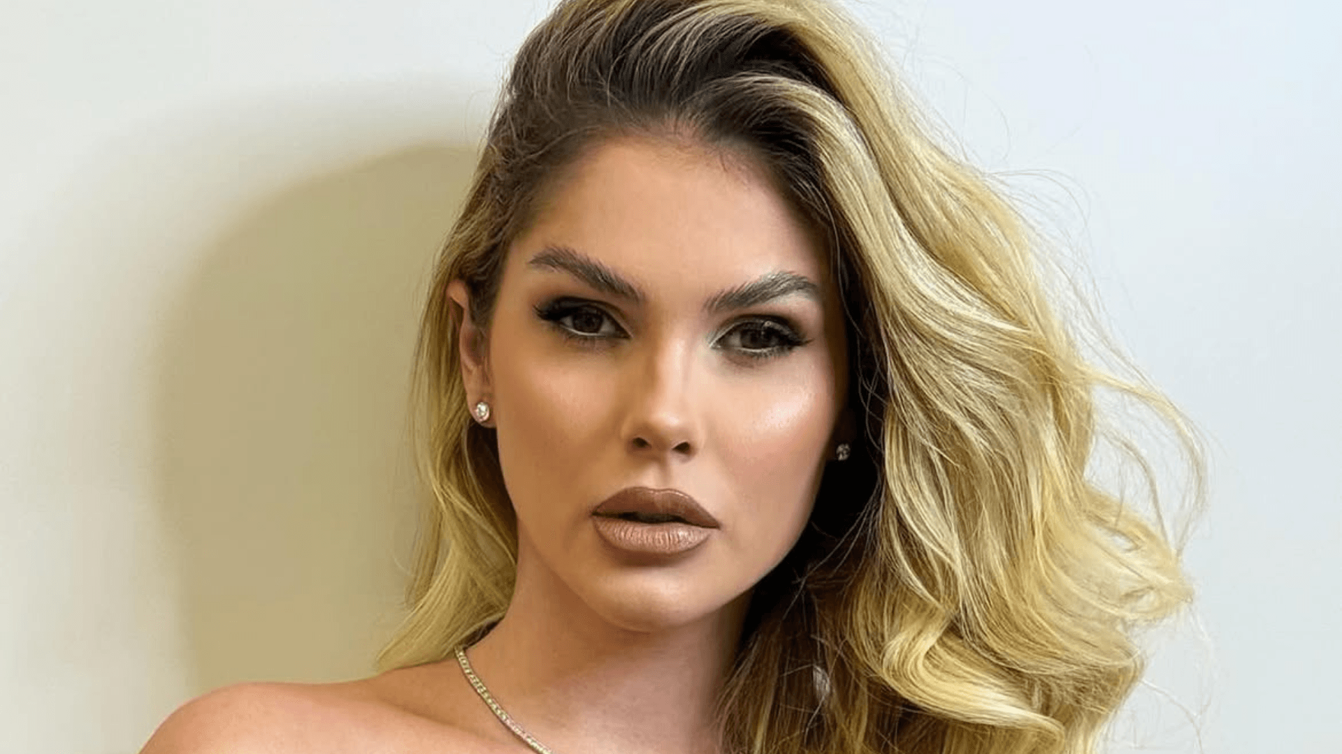 Bárbara Evans pede desculpas por divulgar casas de apostas