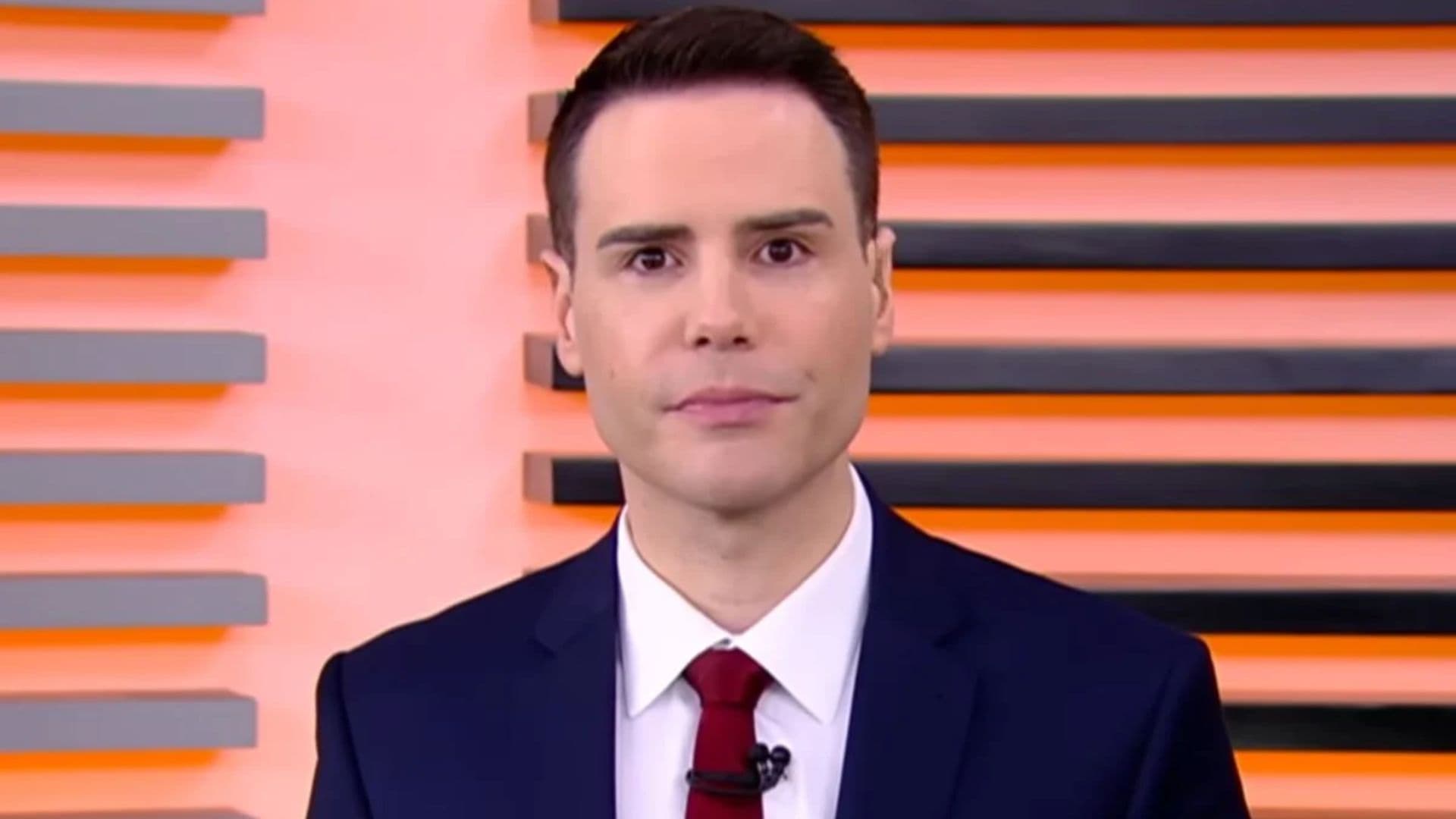 Flávio Bolsonaro cancela entrevista com Luiz Bacci e jornalista se revolta ao vivo: “Uma grande decepção”