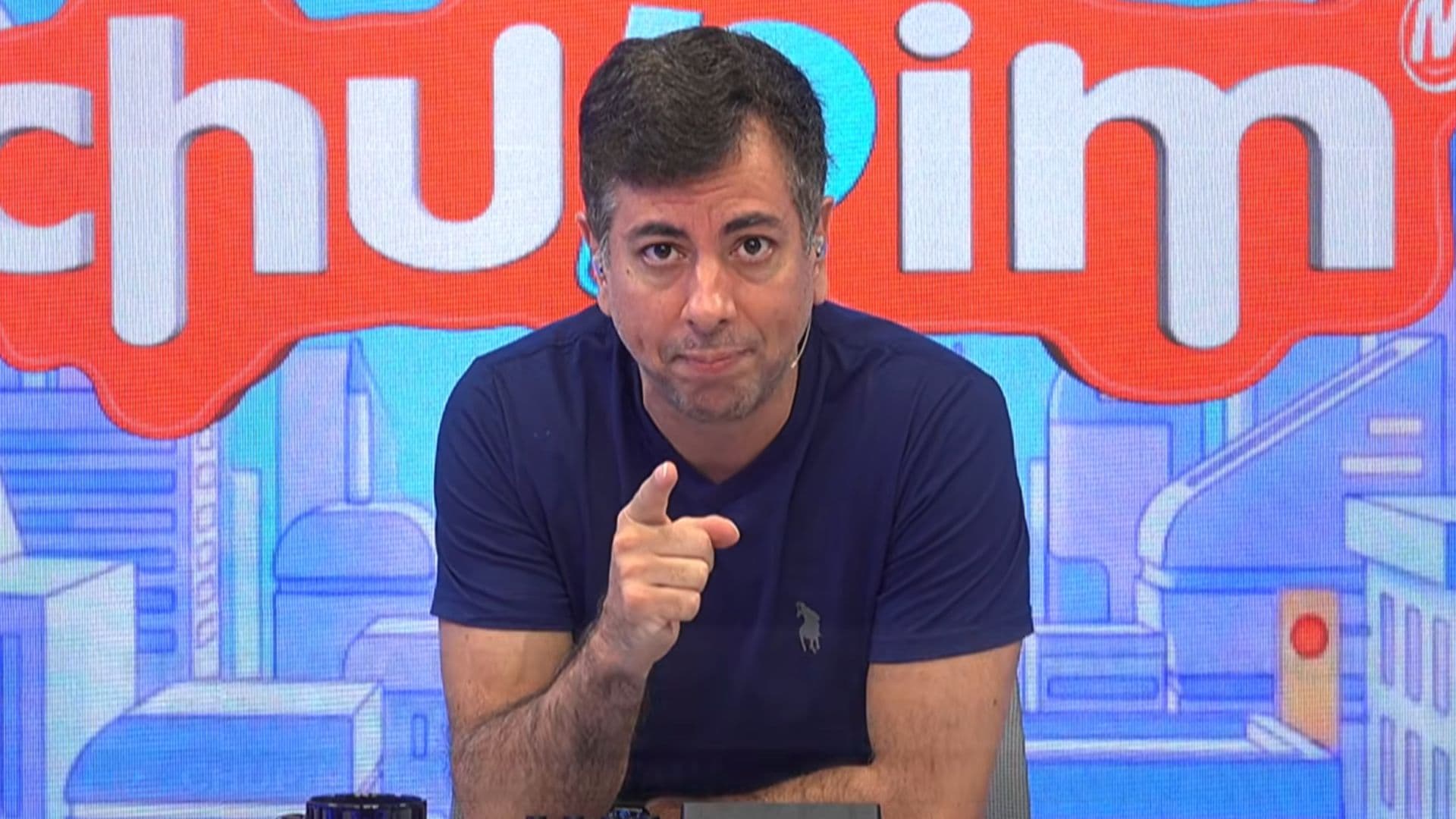 Chupim: Bancada discute polêmica de Bruno Gagliasso em lanchonete
