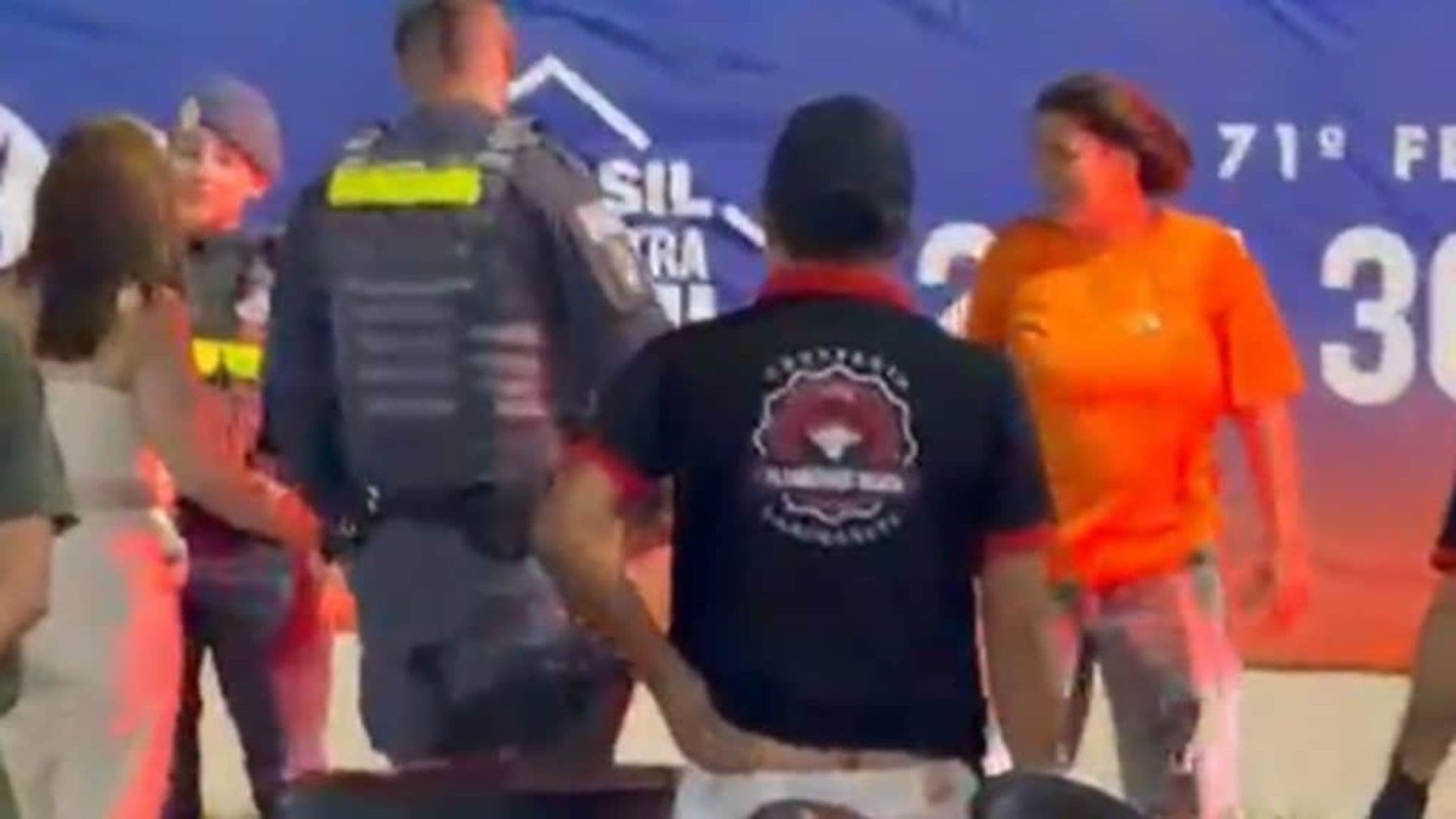 Mulher é flagrada dando tapa no rosto de PM durante a Festa do Peão de Barretos