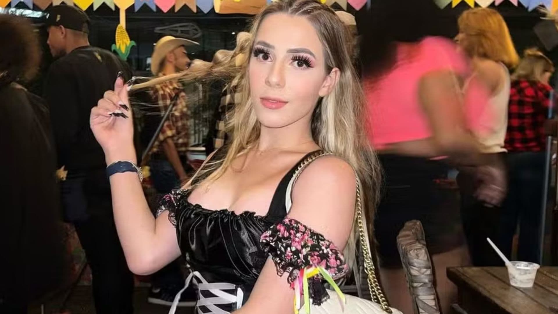 Malévola detona Ana Castela após foto com Nikolas Ferreira: “Ridículo da sua parte”