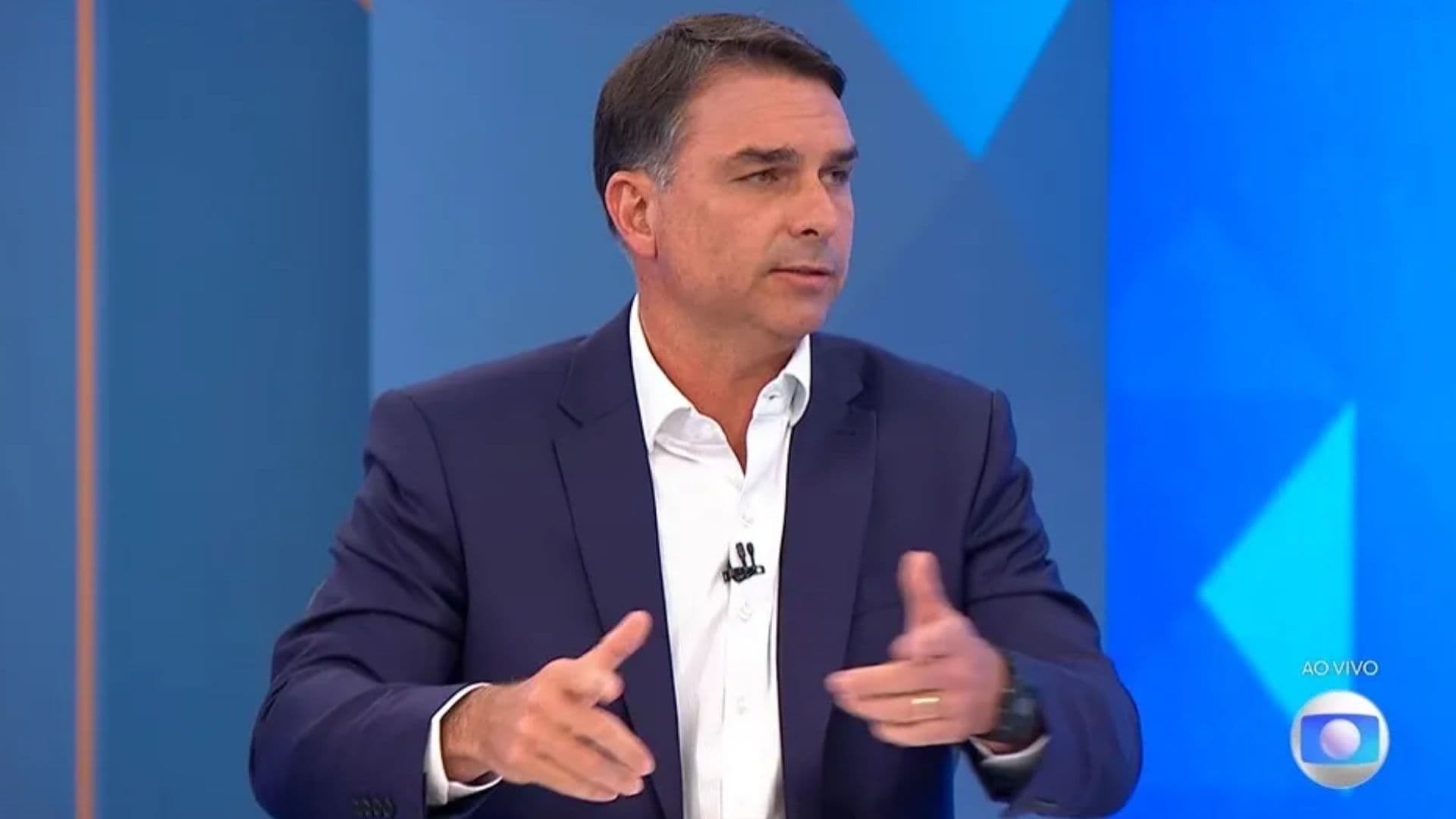 Flávio Bolsonaro revela se ainda acredita que não existe aquecimento global; Saiba o que rolou em sabatina