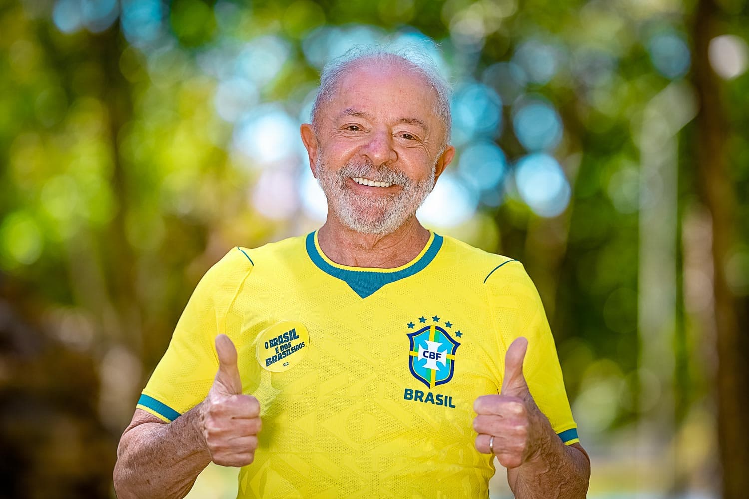 Lula vence eleições e é reeleito presidente do Brasil